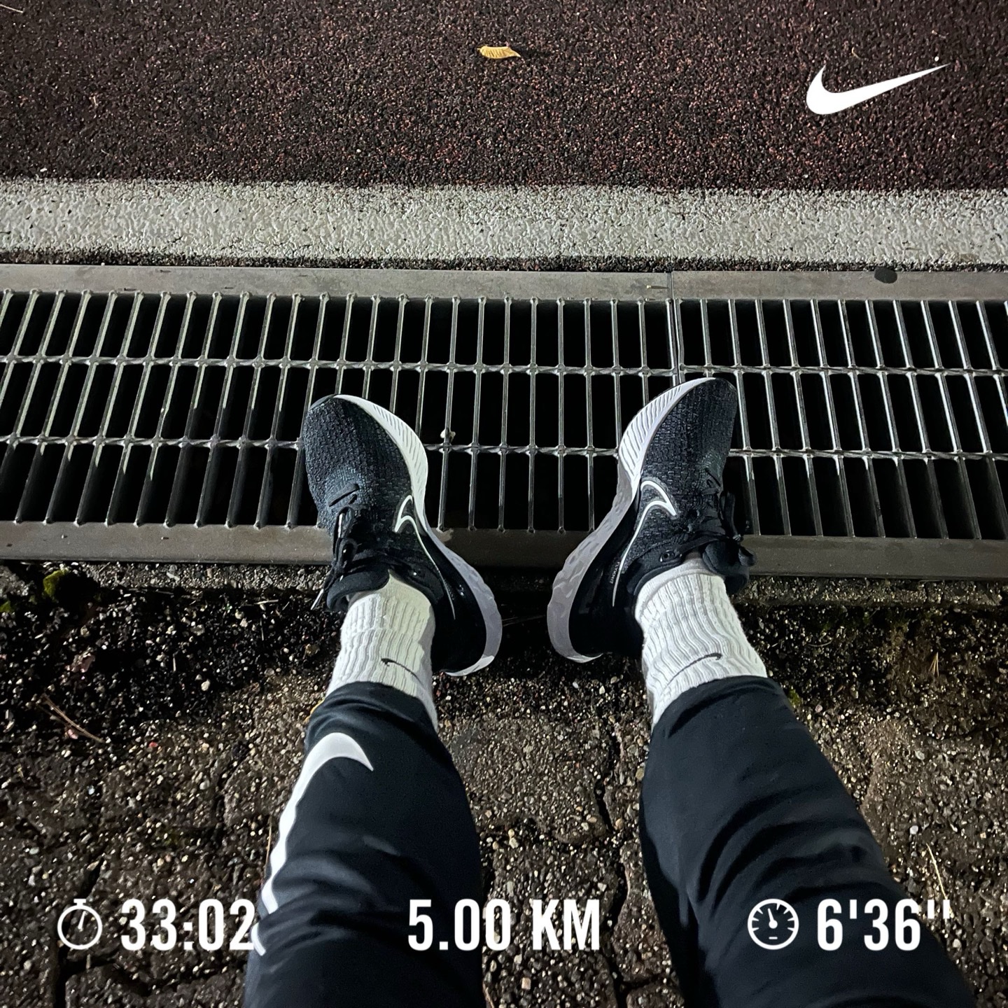 Nike ZoomX Vaporfly Next% 3 Eliud Kipchoge, Nike React Infinity Run Flyknit 3 Black White 착용 스타일 - 2