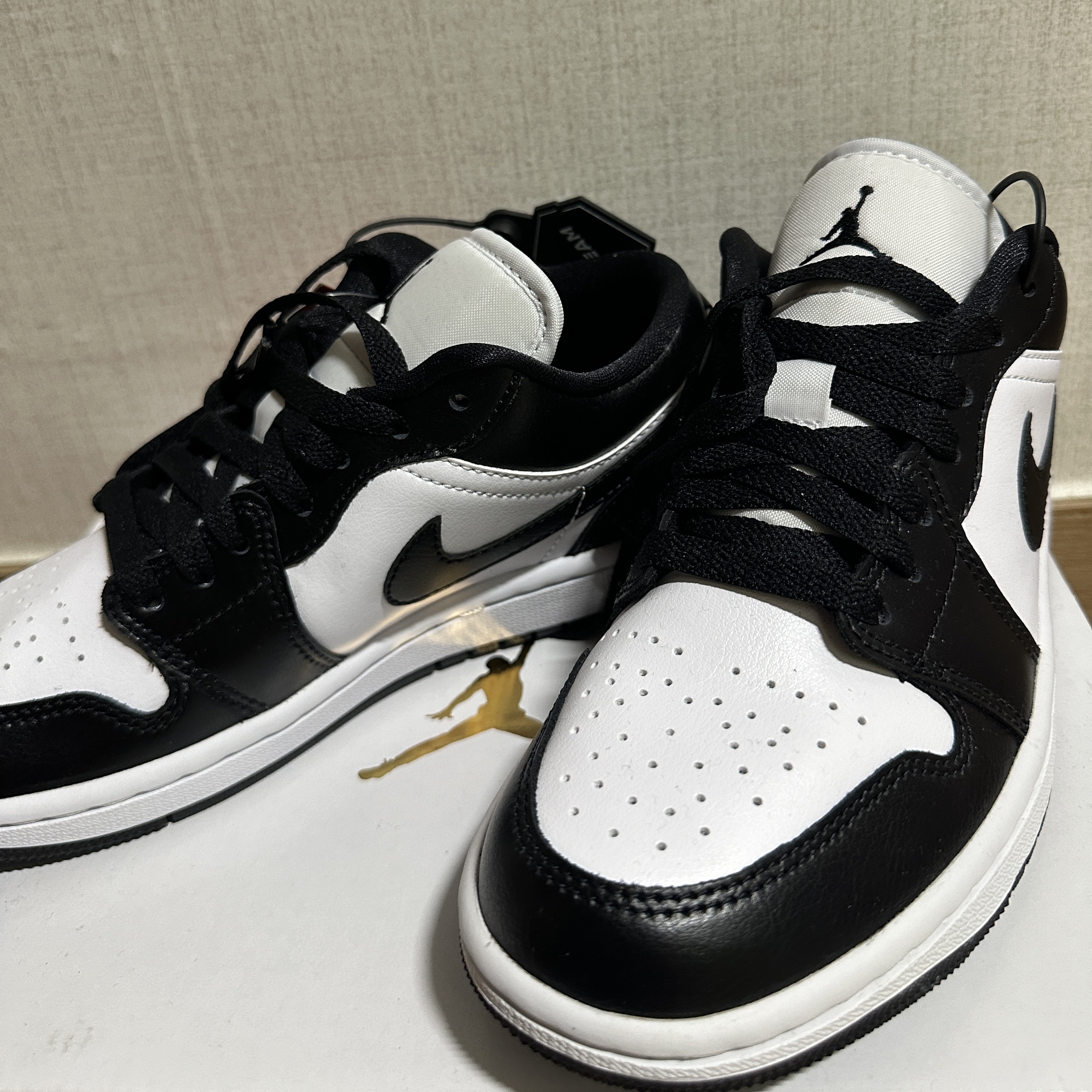 (W) Jordan 1 Low Black and White 착용 스타일