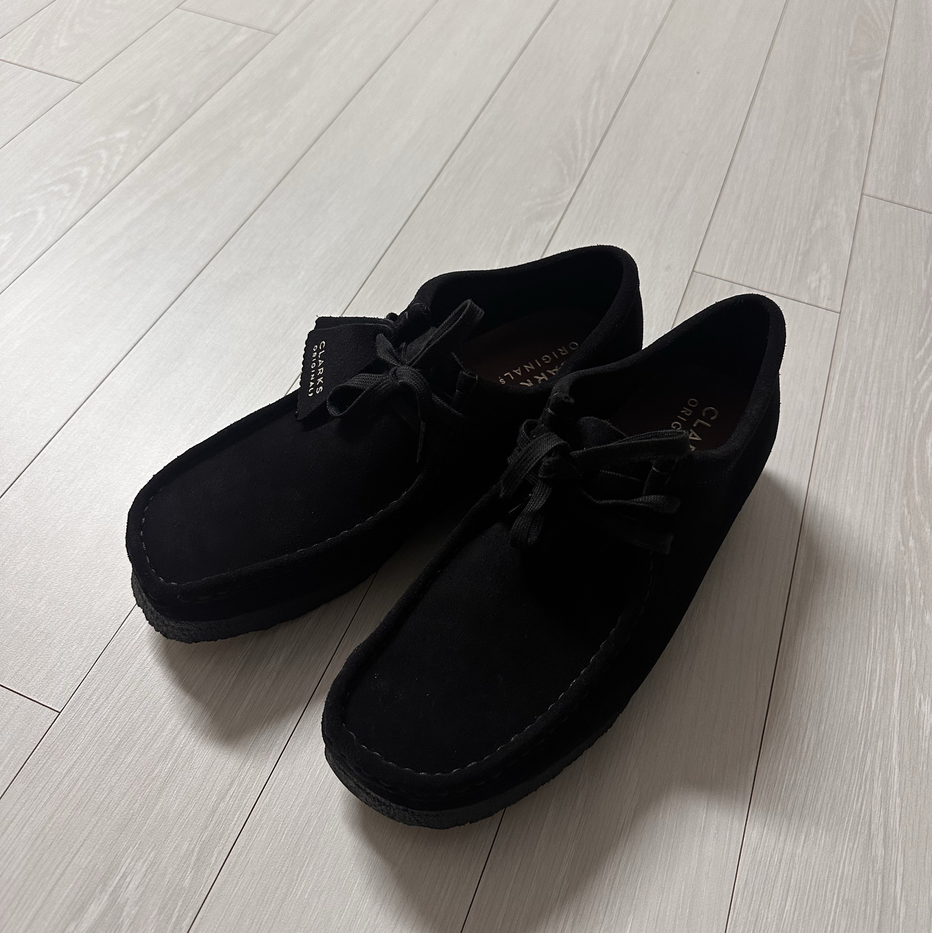 Clarks Wallabee Black Suede 착용 스타일