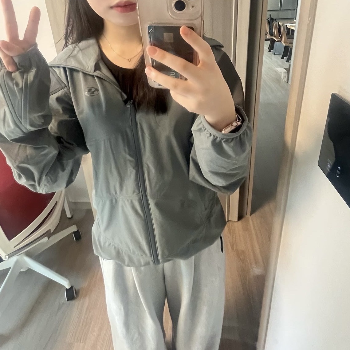 Sansan Gear Insulation Hoodie Jacket Grey - 23FW 착용 스타일