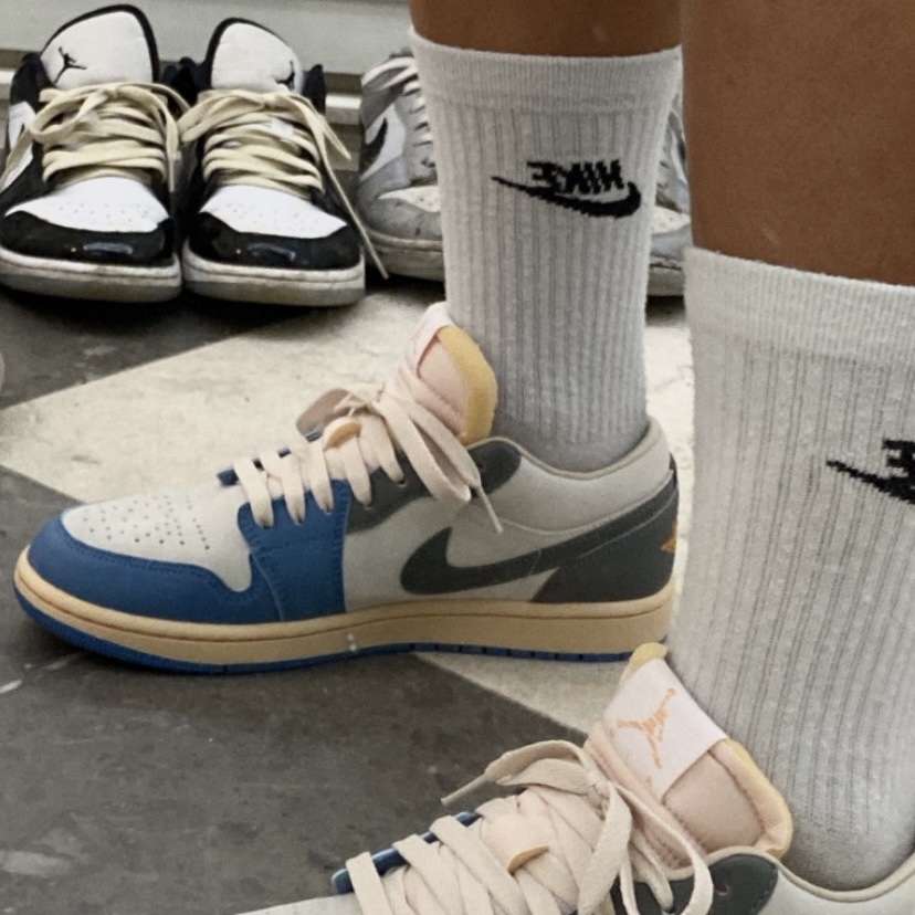 Jordan 1 Low SE Tokyo 96 착용 스타일