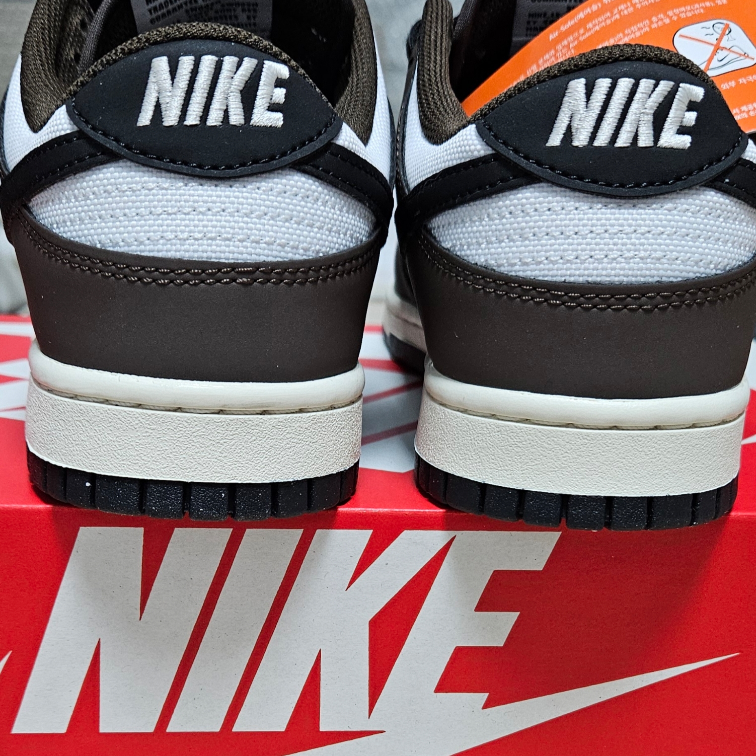 Nike Dunk Low Retro Next Nature Baroque Brown White 착용 스타일 - 6
