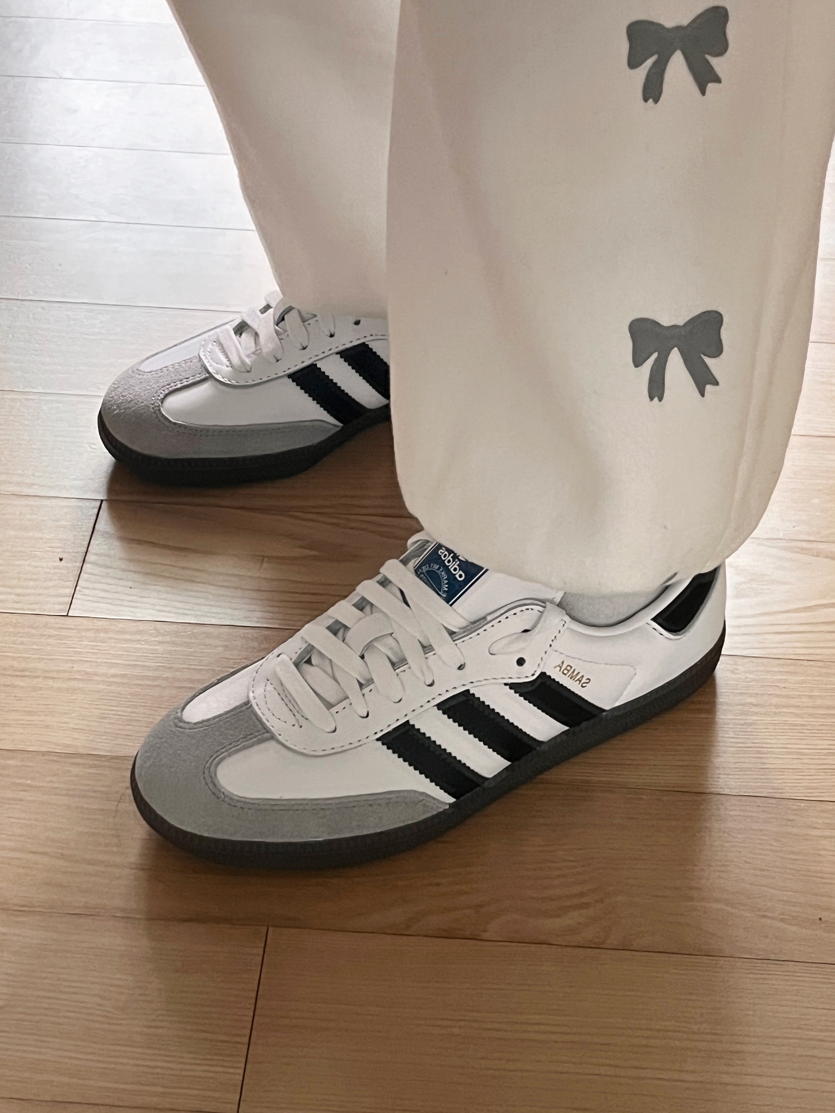Adidas Samba OG Cloud White 착용 스타일 - 2