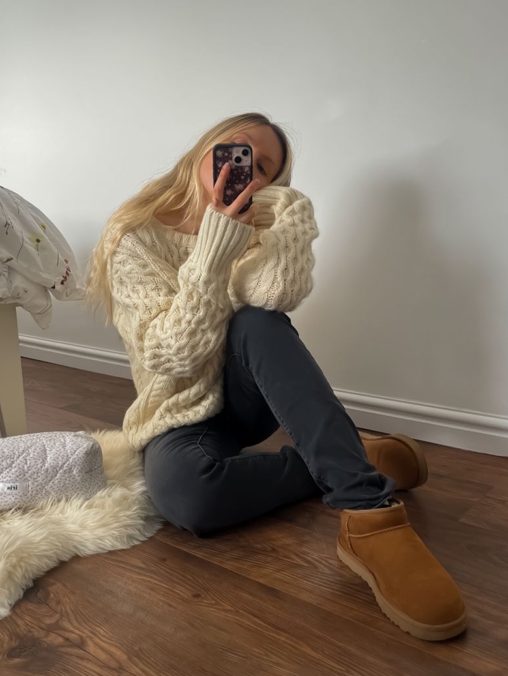 (W) UGG Classic Ultra Mini Boots Chestnut, (W) UGG Classic Mini II Boots Chestnut 착용 스타일 - 3