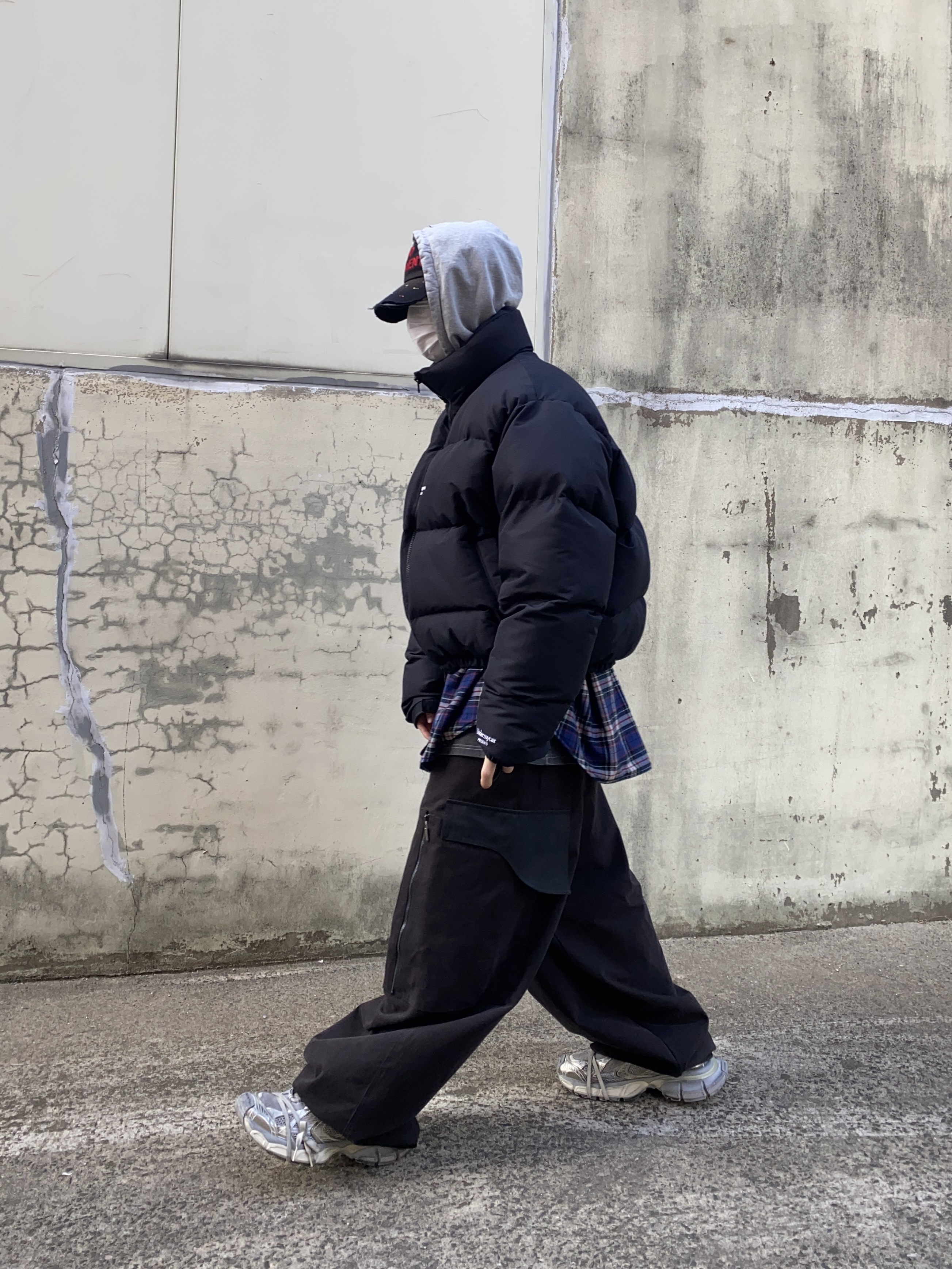 Project G/R Reversible Hoodie Check Shirts Navy, Undermycar Mu.15 Anti Fxxking Logo Play Triple Logo Crop Padding Jacket Black 착용 스타일 - 4