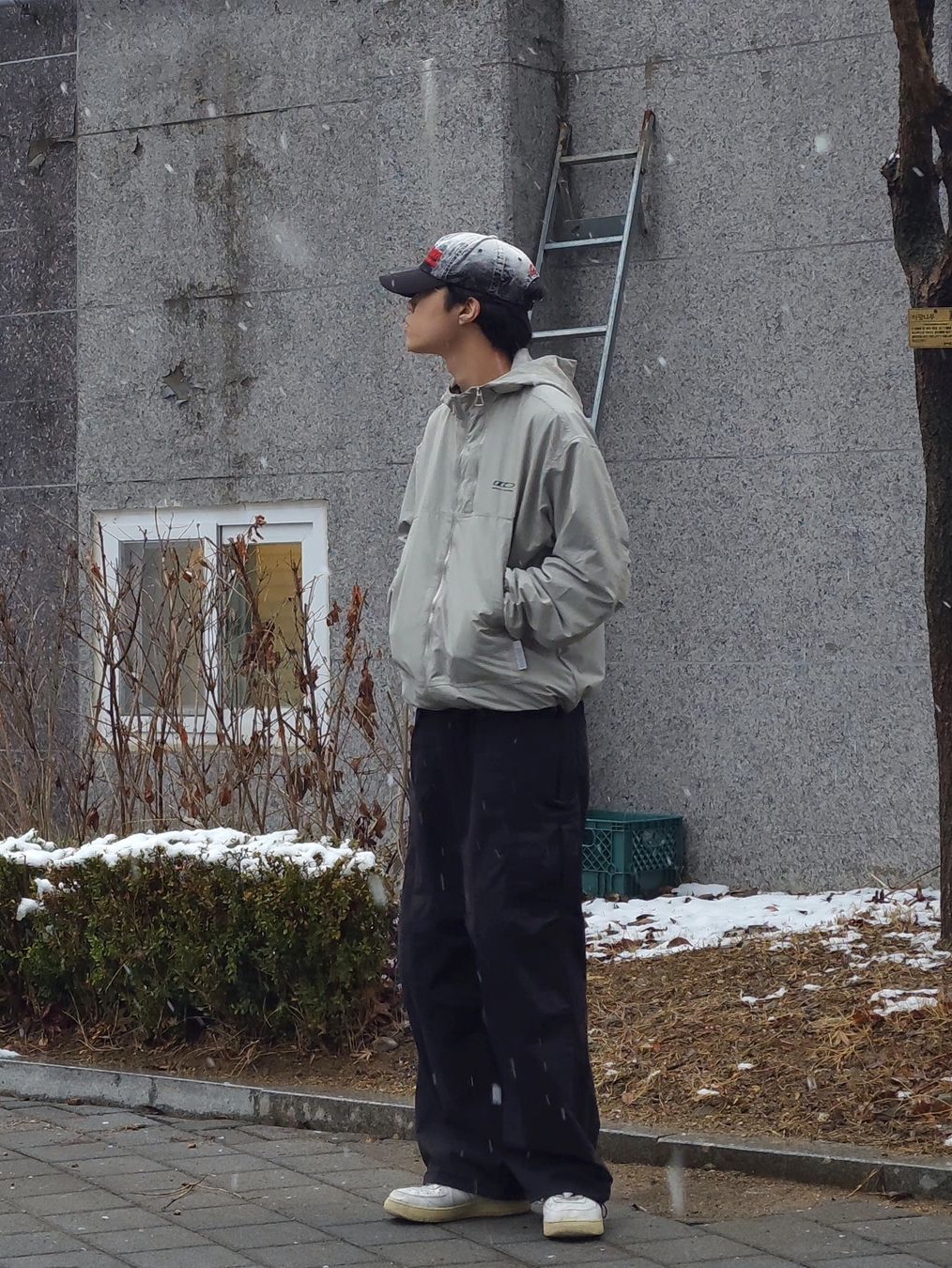 ETCE Fadeout Cap Black 착용 스타일 - 1