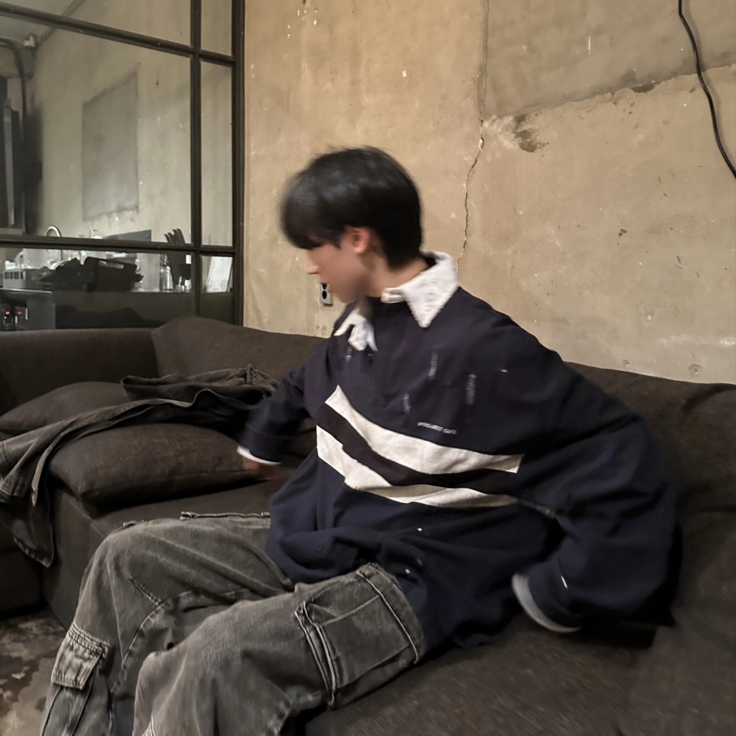Project G/R Bullied Polo Shirts Navy 착용 스타일