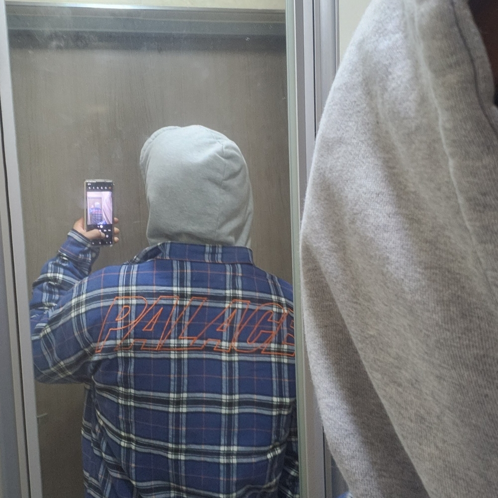 Palace Lumber Yak Shirt Navy - 24SS 착용 스타일 - 1
