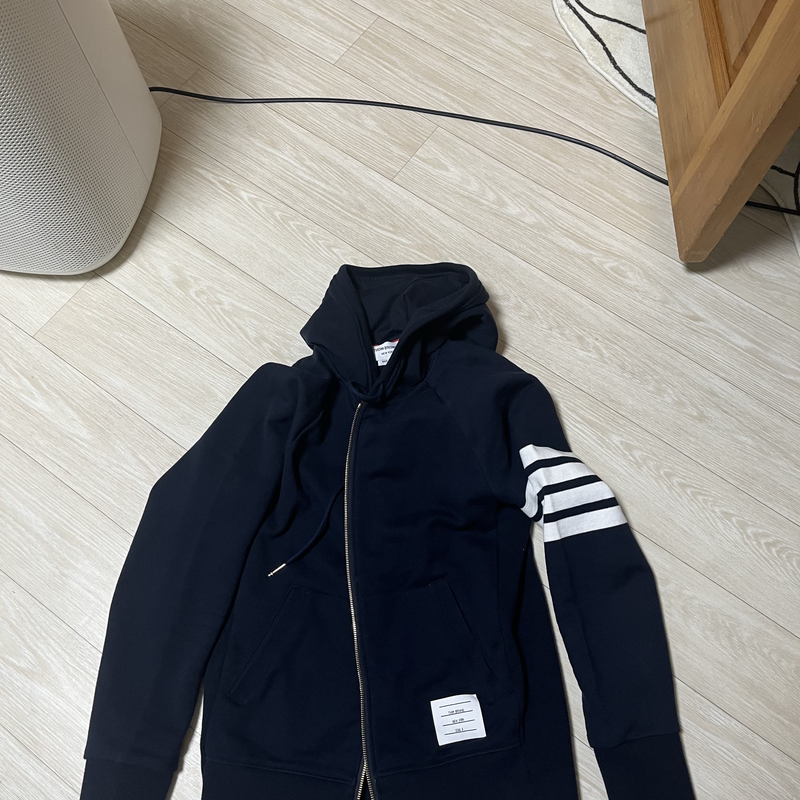 Thom Browne Engineered 4-Bar Zip Hoodie Navy 착용 스타일