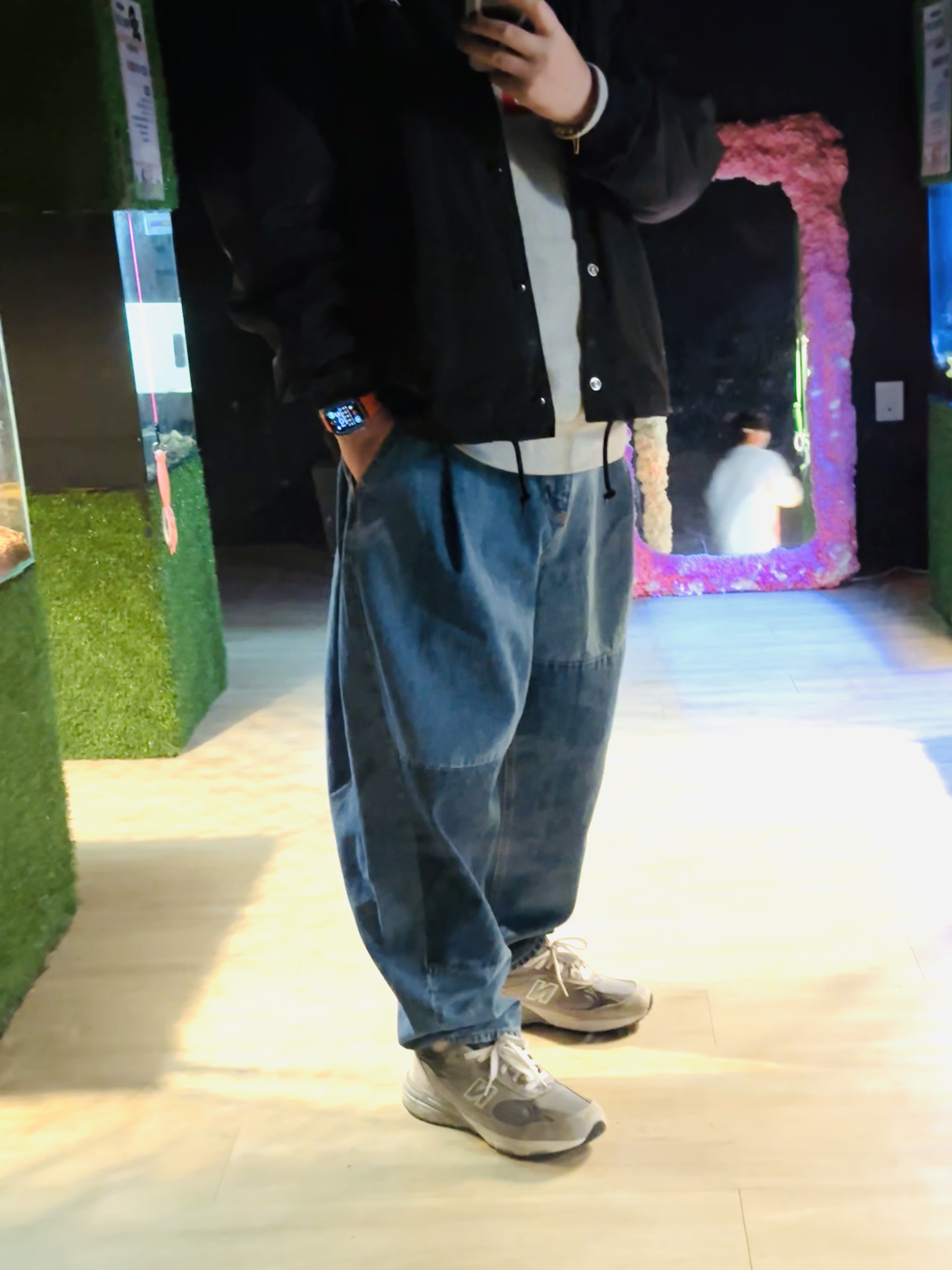 Zara x Ader Error Barrel Leg Jeans Blue, New Balance 993 Made in USA Grey - D Standard 착용 스타일