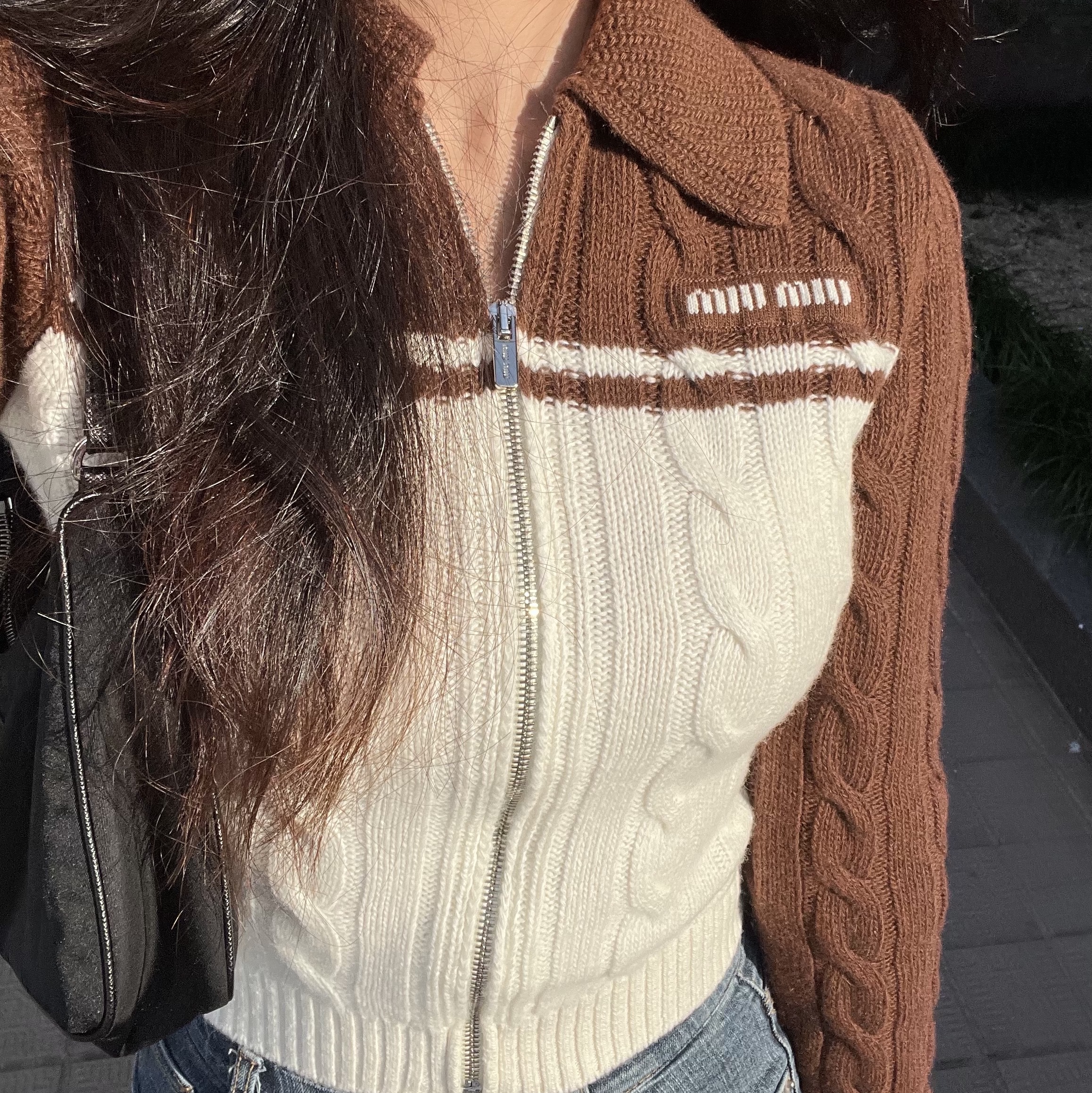 (W) Miu Miu Wool Cashmere Zipper Cardigan Brown White, Prada Re-Edition 2005 Re-Nylon Mini Hobo Bag Black 착용 스타일