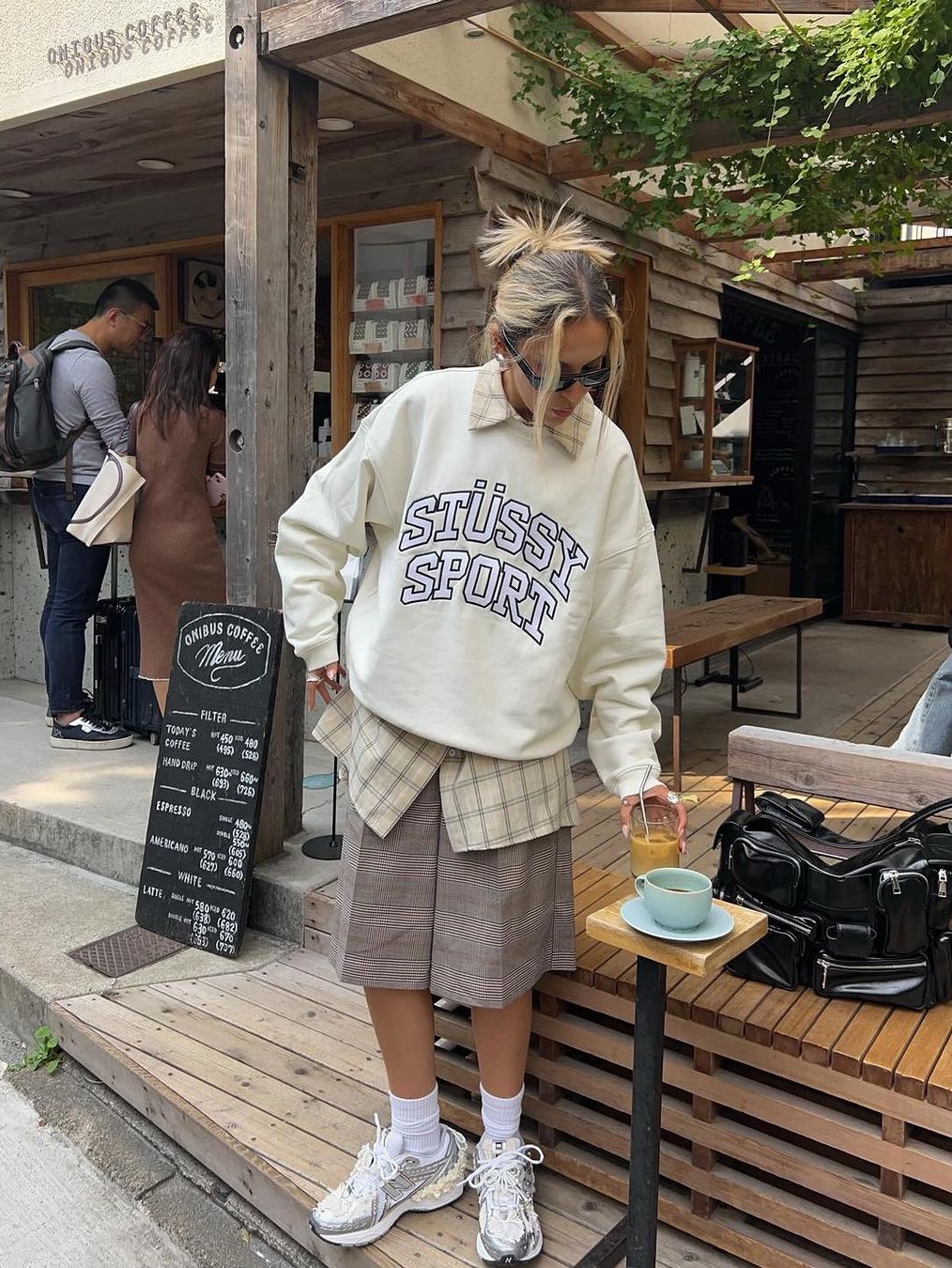 Stussy Billiard Sweater Natural, Stussy Tough Gear Hoodie Black 착용 스타일 - 4