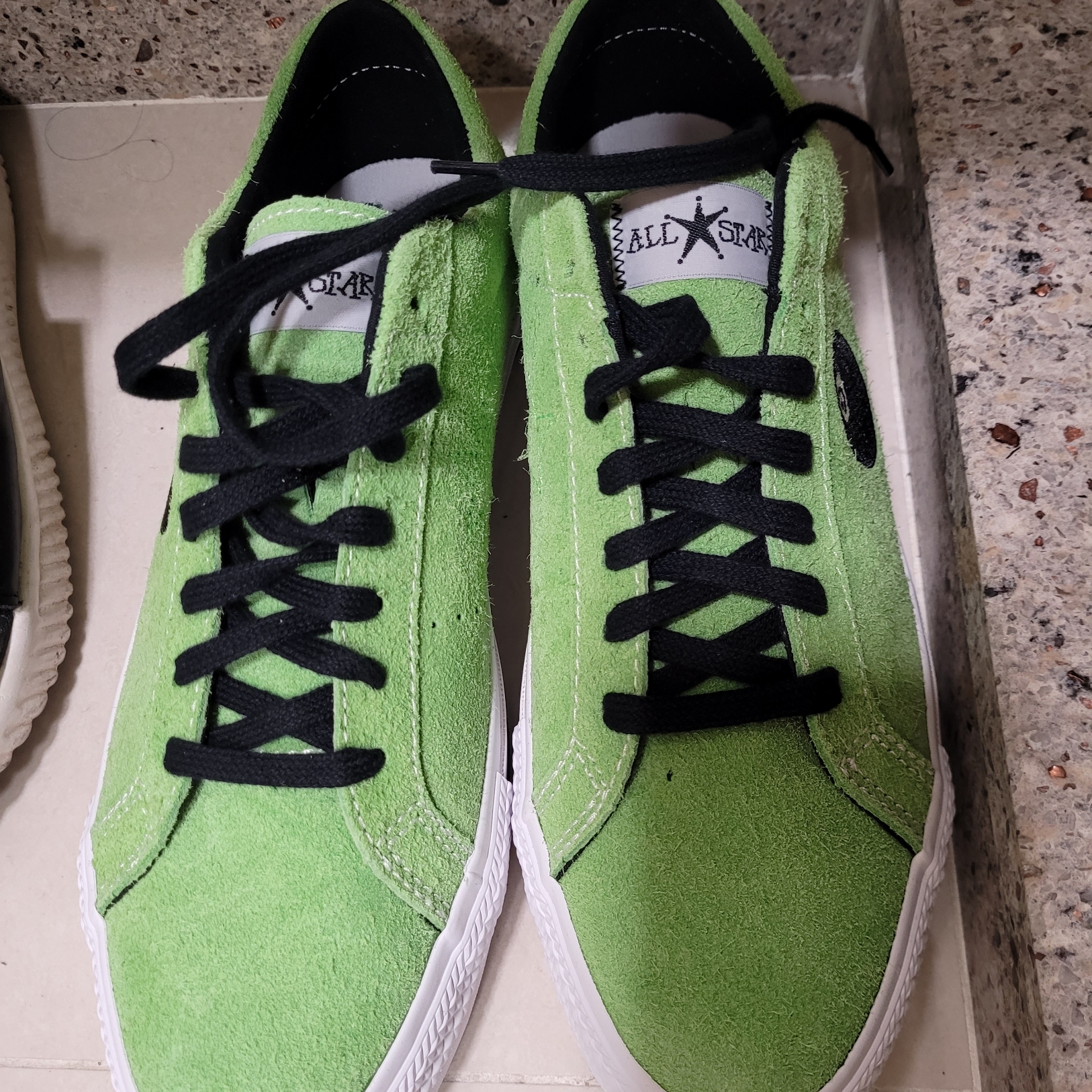 Converse x Stussy One Star Pro Ox 8 Ball Green 착용 스타일