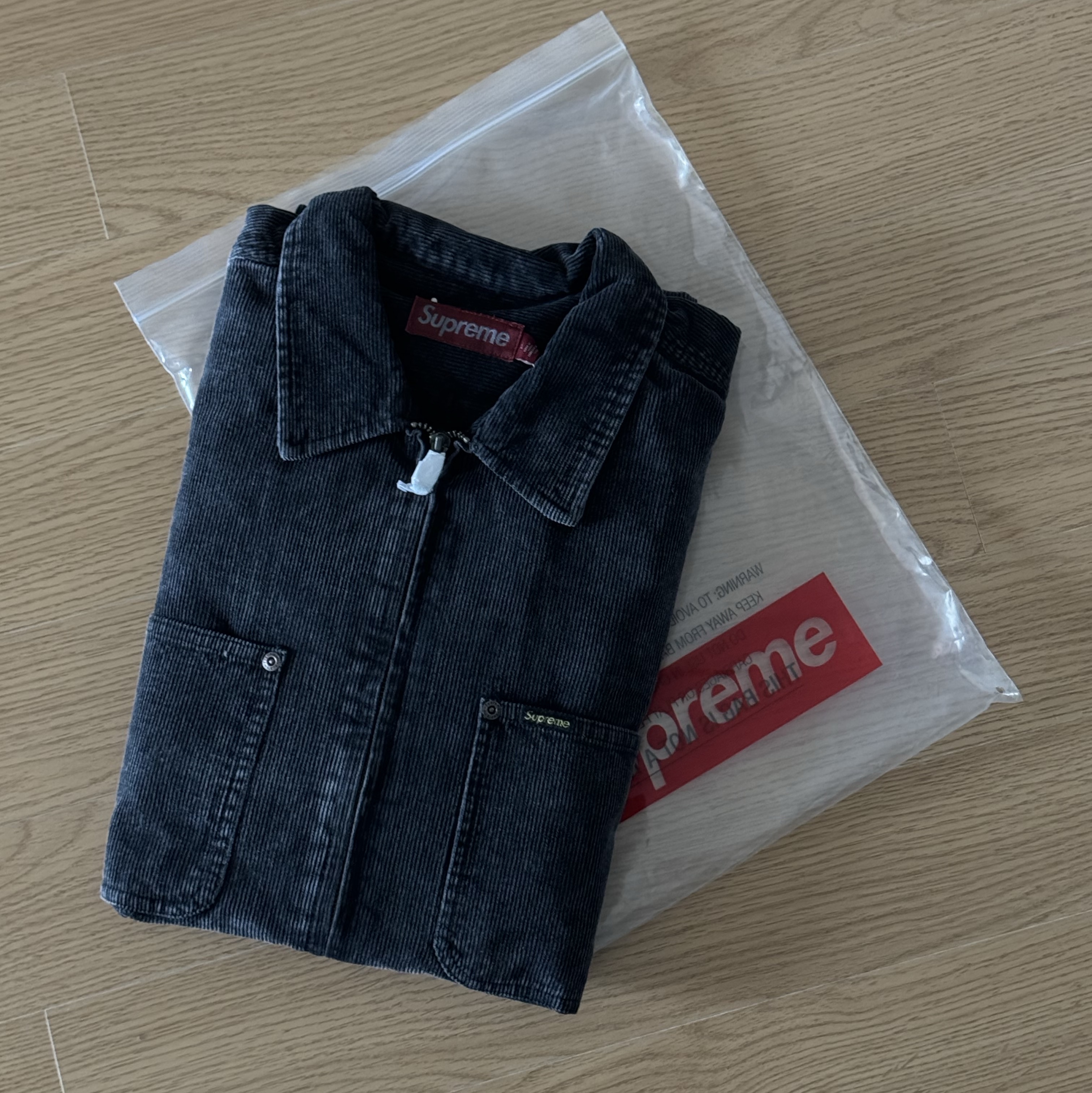 Supreme Washed Corduroy Zip Up Shirt Black - 24SS 착용 스타일
