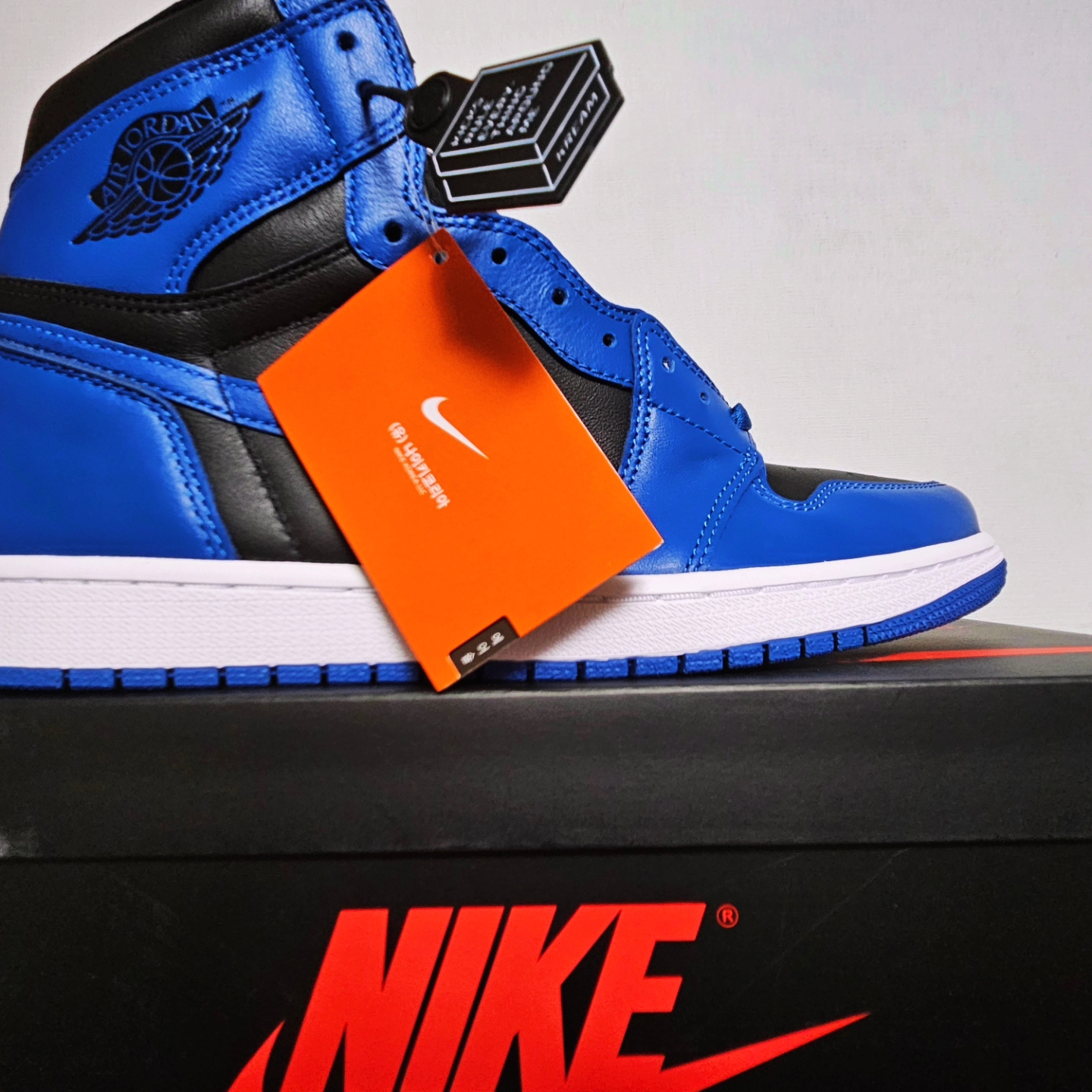 Jordan 1 Retro High OG Dark Marina Blue 착용 스타일 - 3