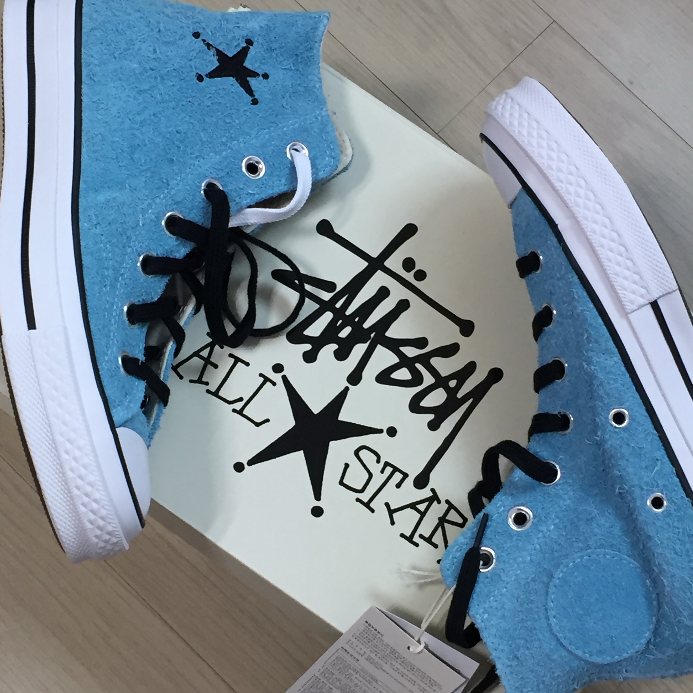 Converse x Stussy Chuck 70 Hi Sky Blue 착용 스타일 - 1