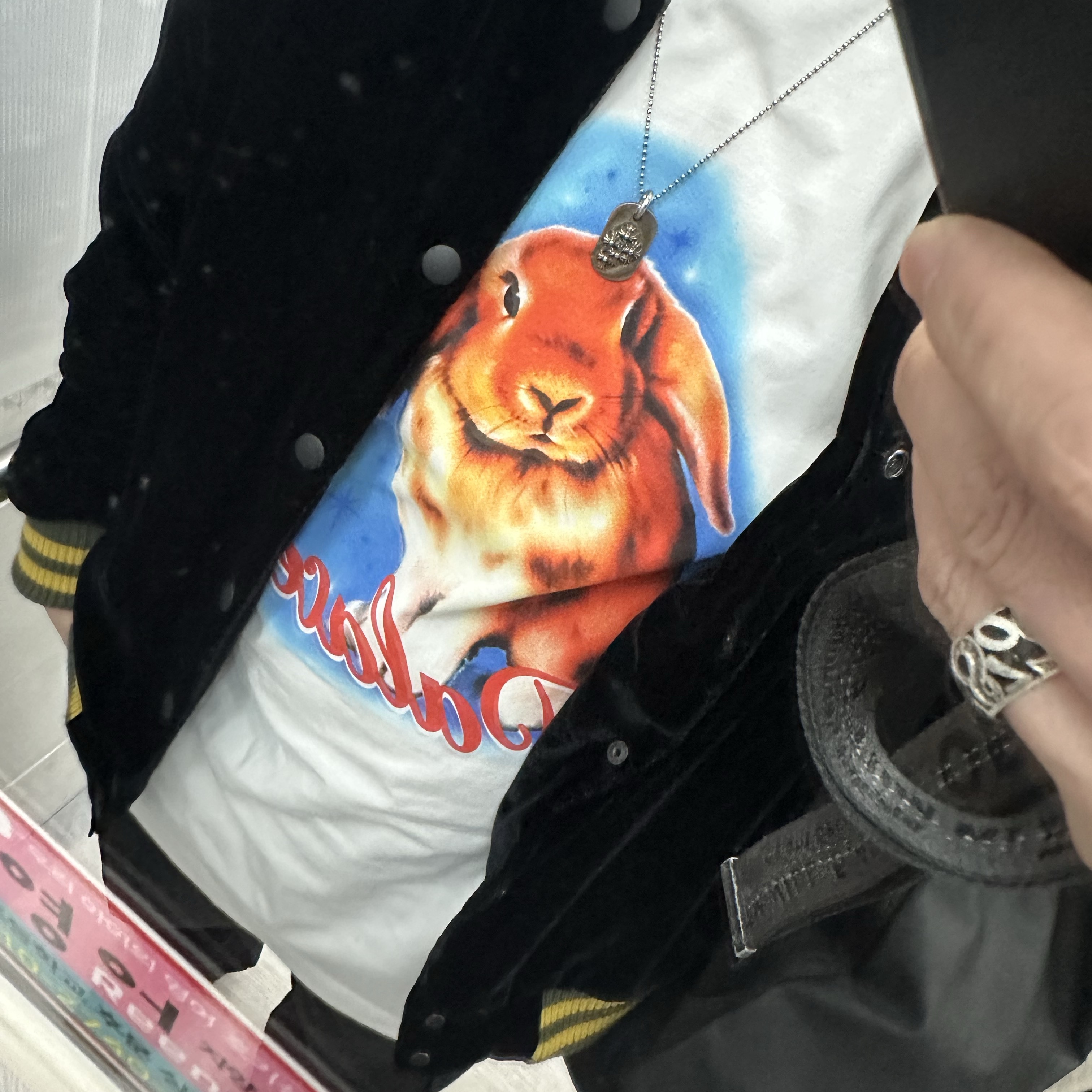 Palace Bunny T-Shirt White - 24SS 착용 스타일