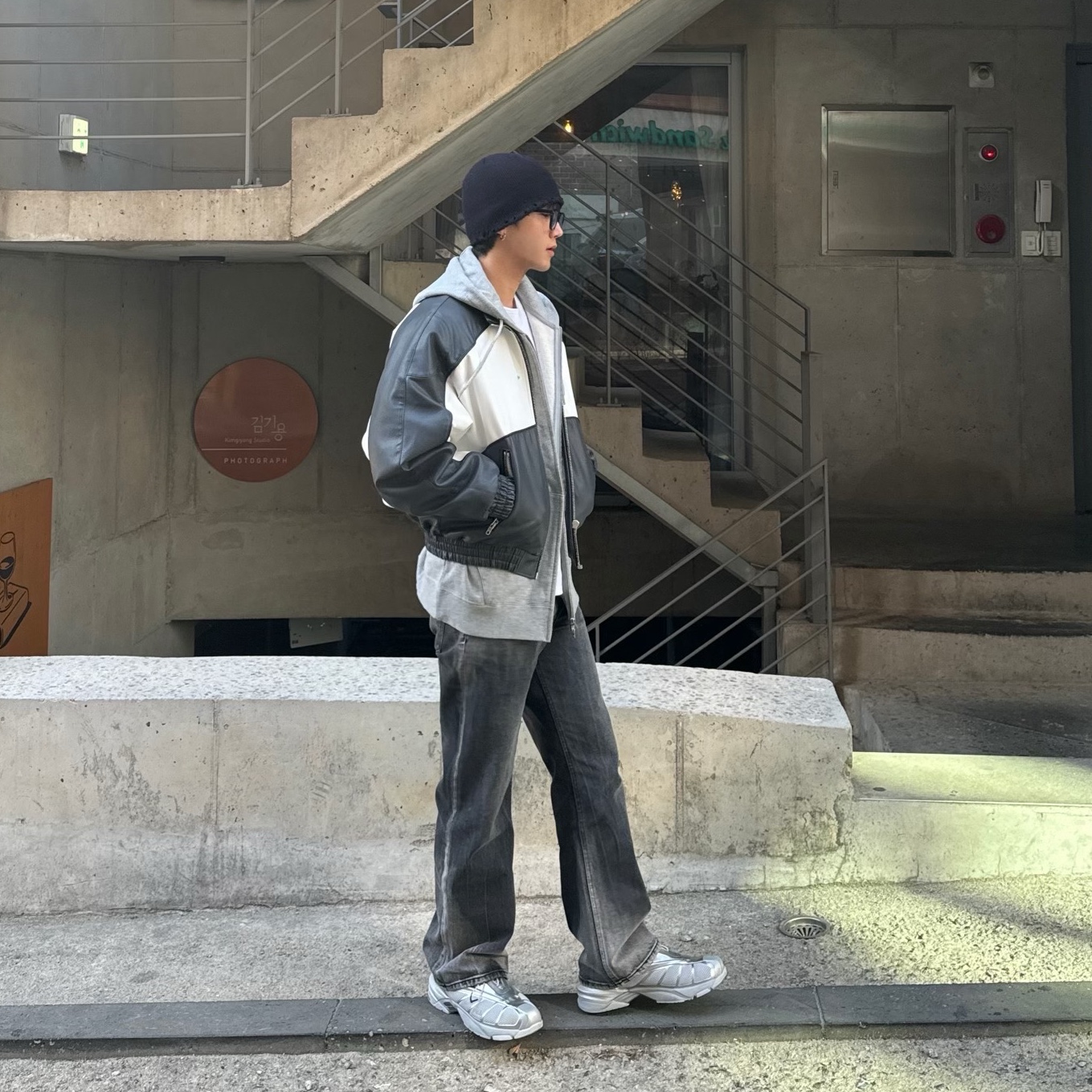 Fila Replica 2002 Grey White 착용 스타일 - 3