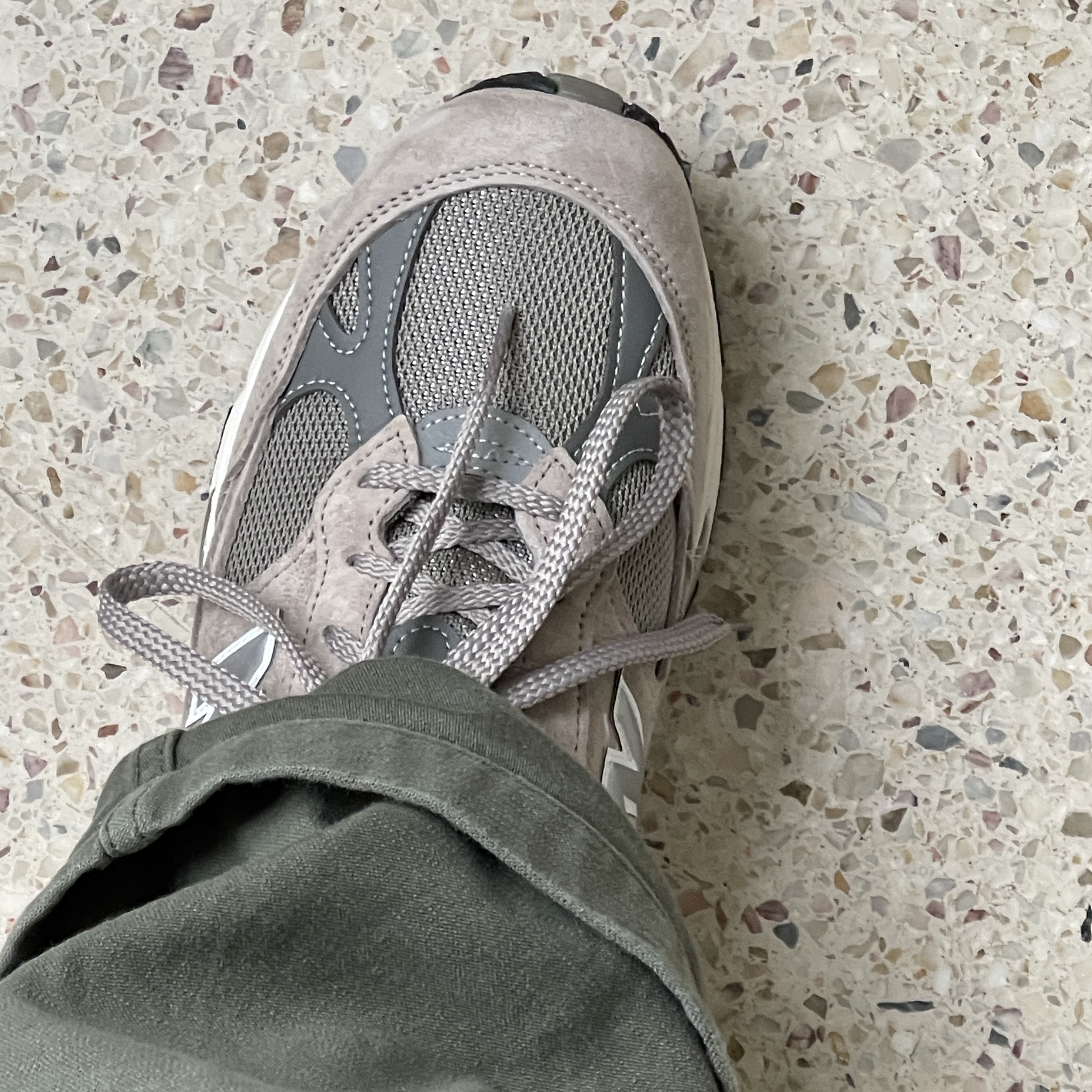 New Balance 991 Made in UK Grey 착용 스타일