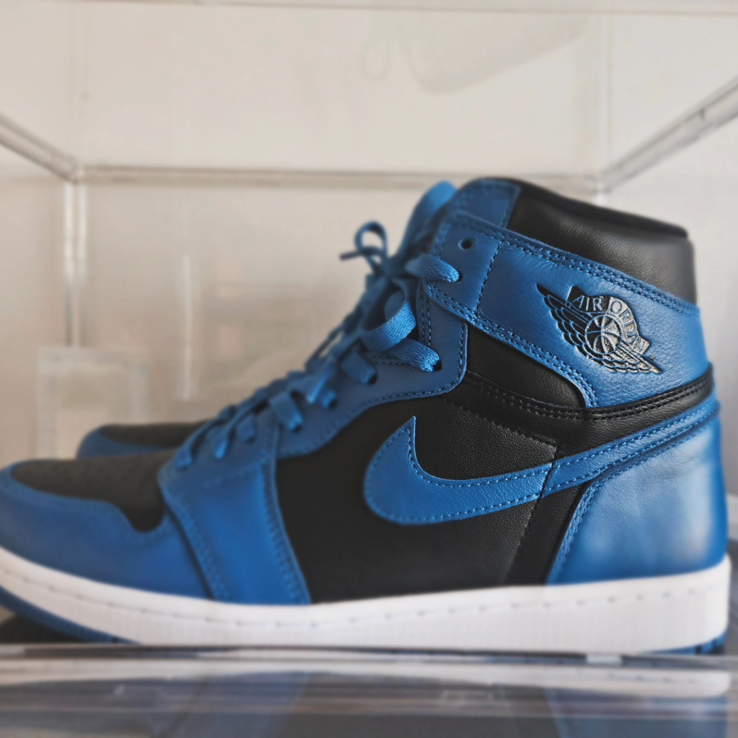 Jordan 1 Retro High OG Dark Marina Blue 착용 스타일 - 1