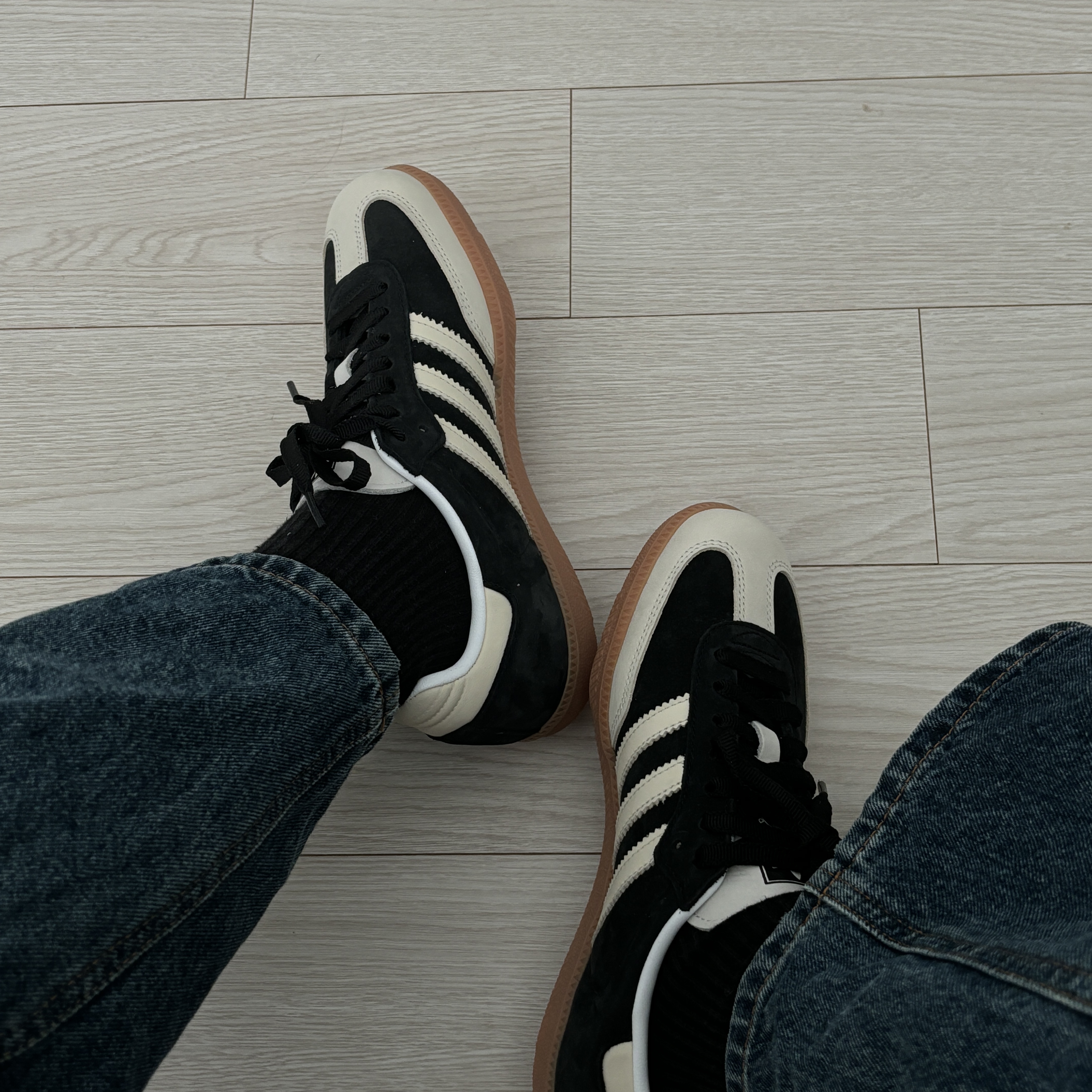 (W) Adidas Samba OG Core Black Wonder White 착용 스타일