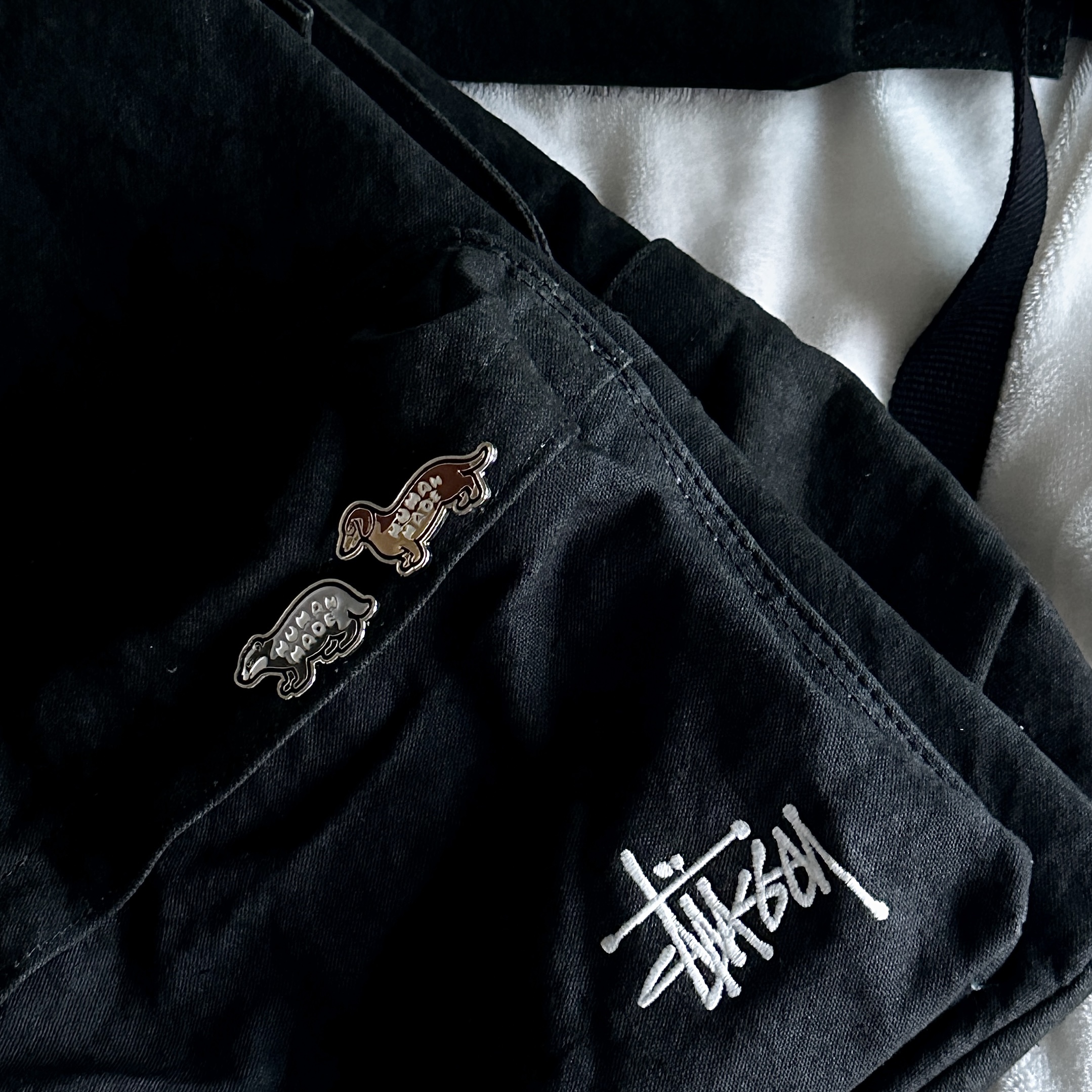 Stussy Canvas Backpack Washed Black, Human Made Animal Pin Set #2 Silver 착용 스타일