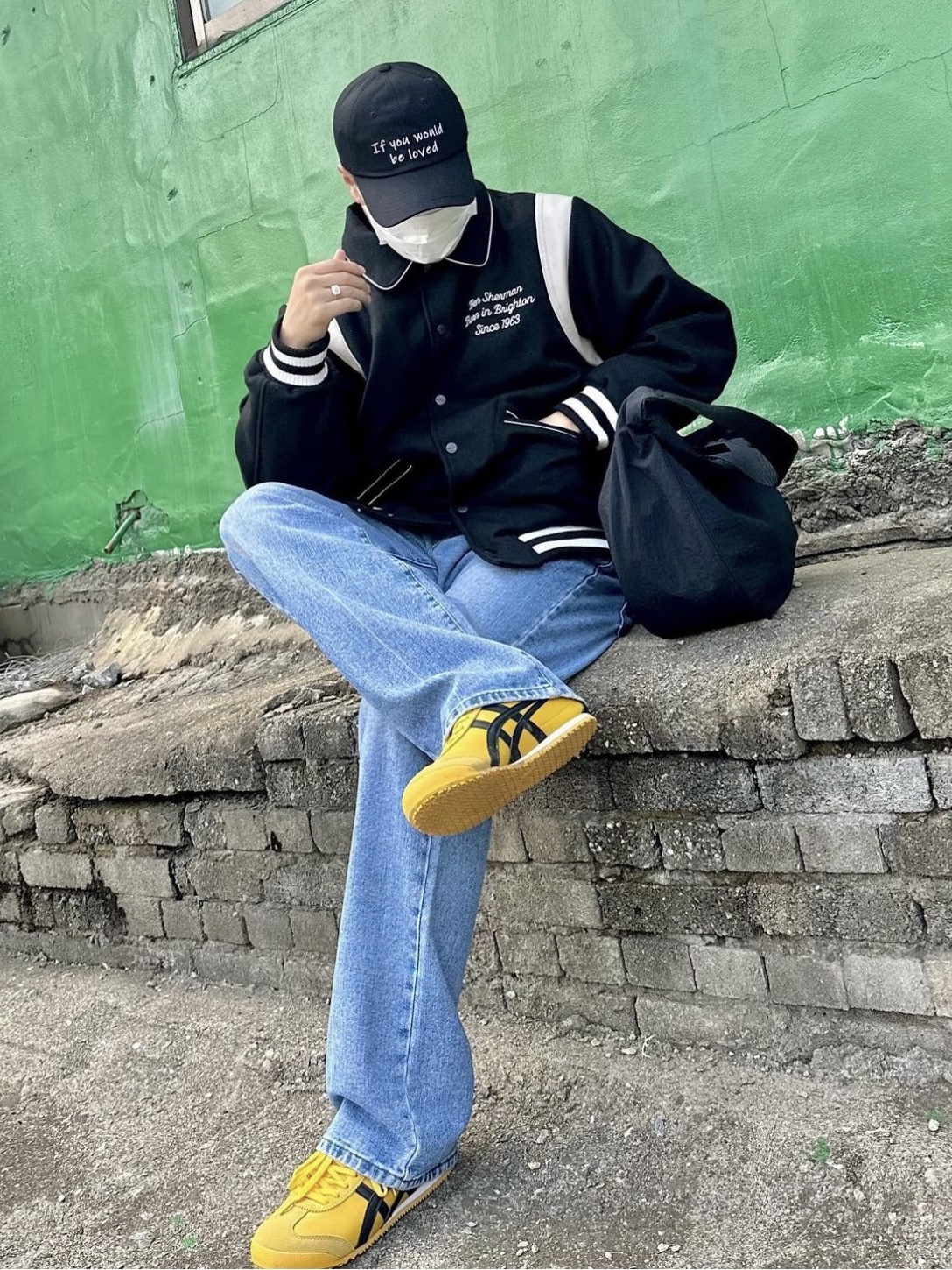 Onitsuka Tiger Mexico 66 Yellow Black 착용 스타일