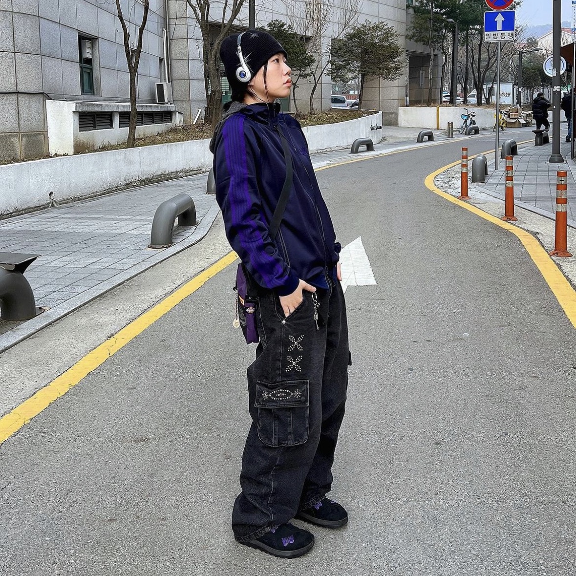 Needles Track Jacket Poly Smooth Navy 착용 스타일 - 3