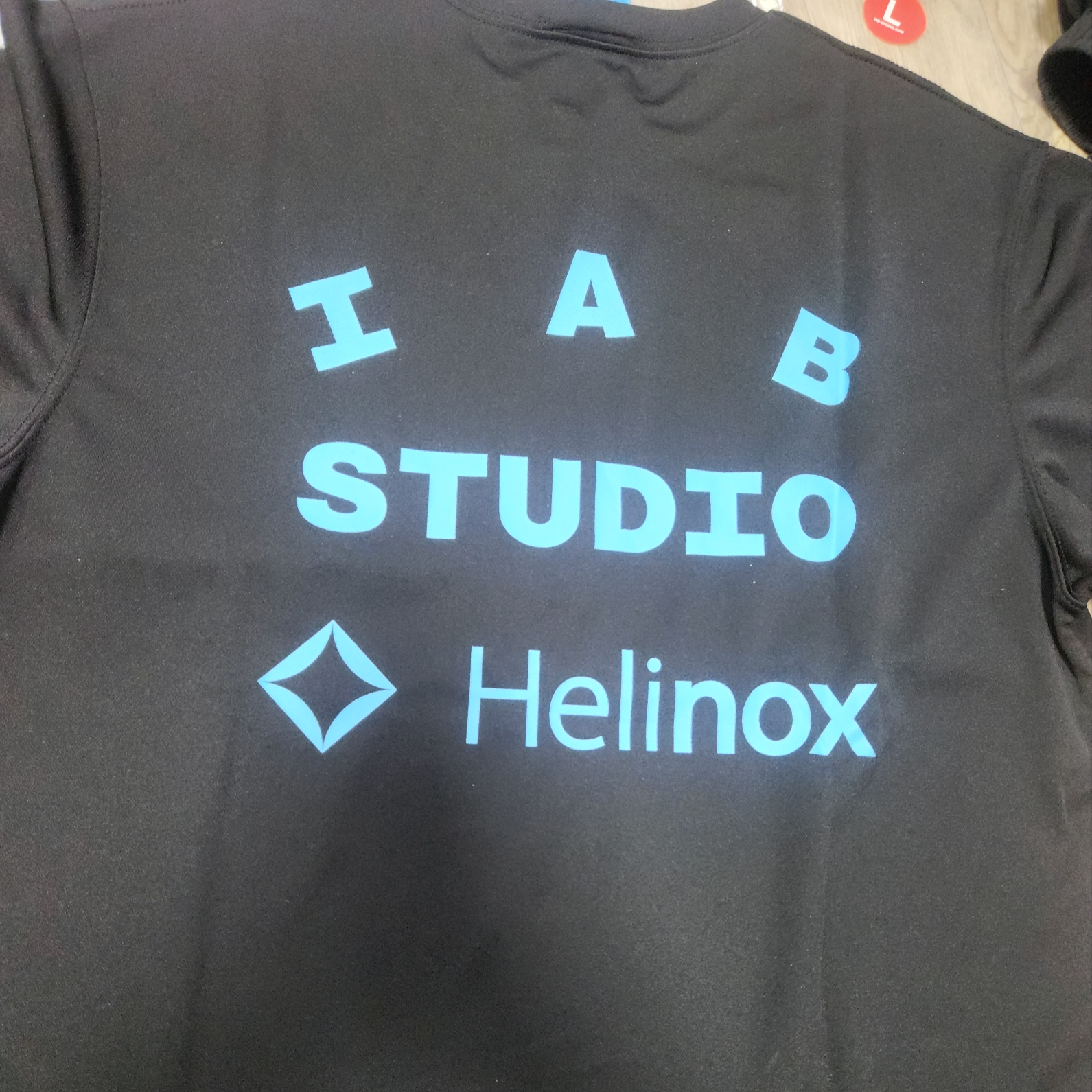 IAB Studio x Helinox T-Shirt Black 착용 스타일