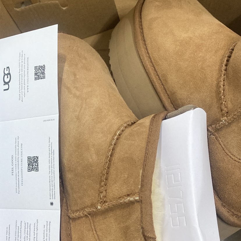 (W) UGG Classic Ultra Mini Platform Boots Chestnut 착용 스타일