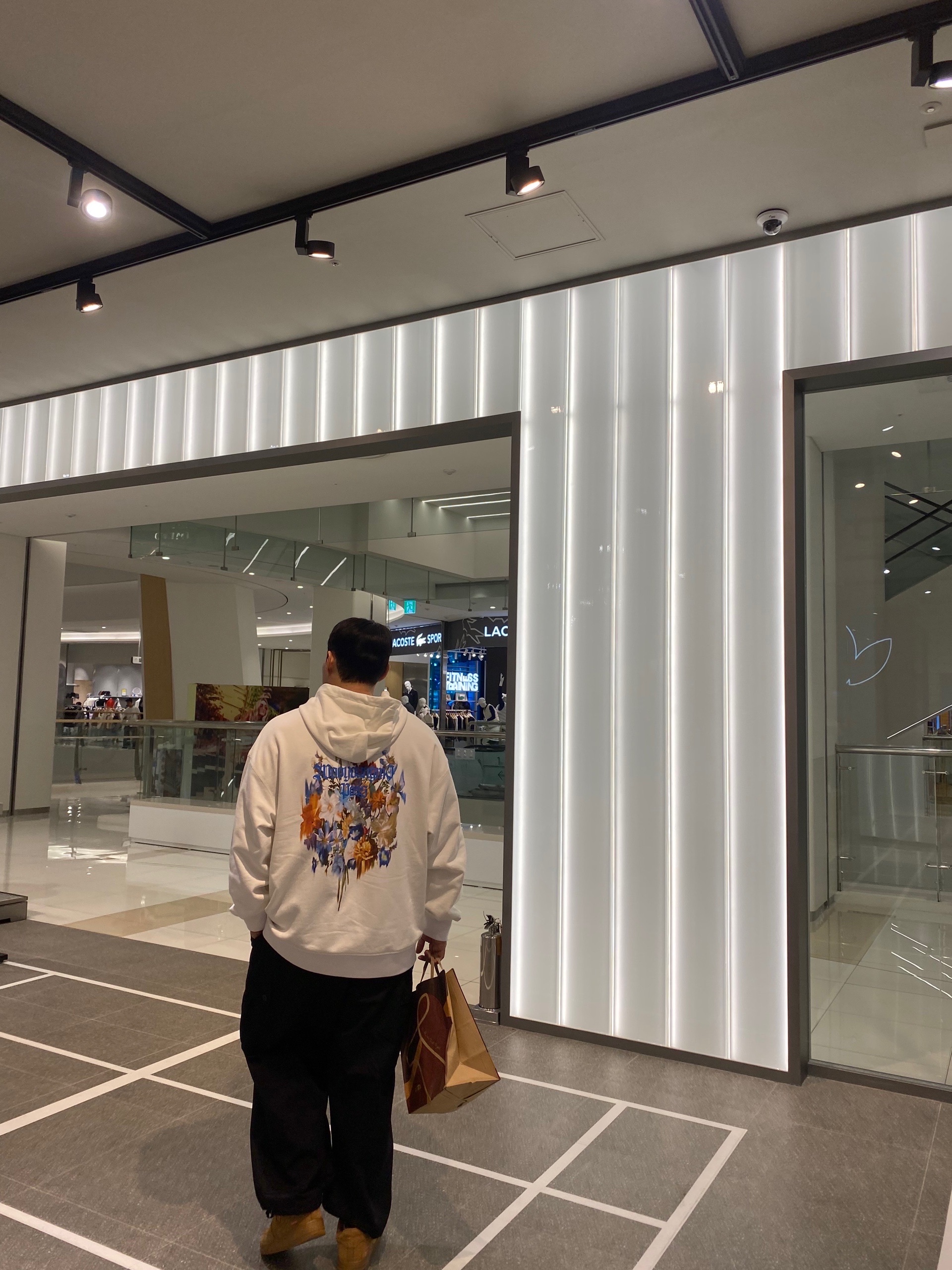 Wooyoungmi Multi Flower Hoodie White - 22SS, Nike x Supreme Air Force 1 Low Flax 착용 스타일
