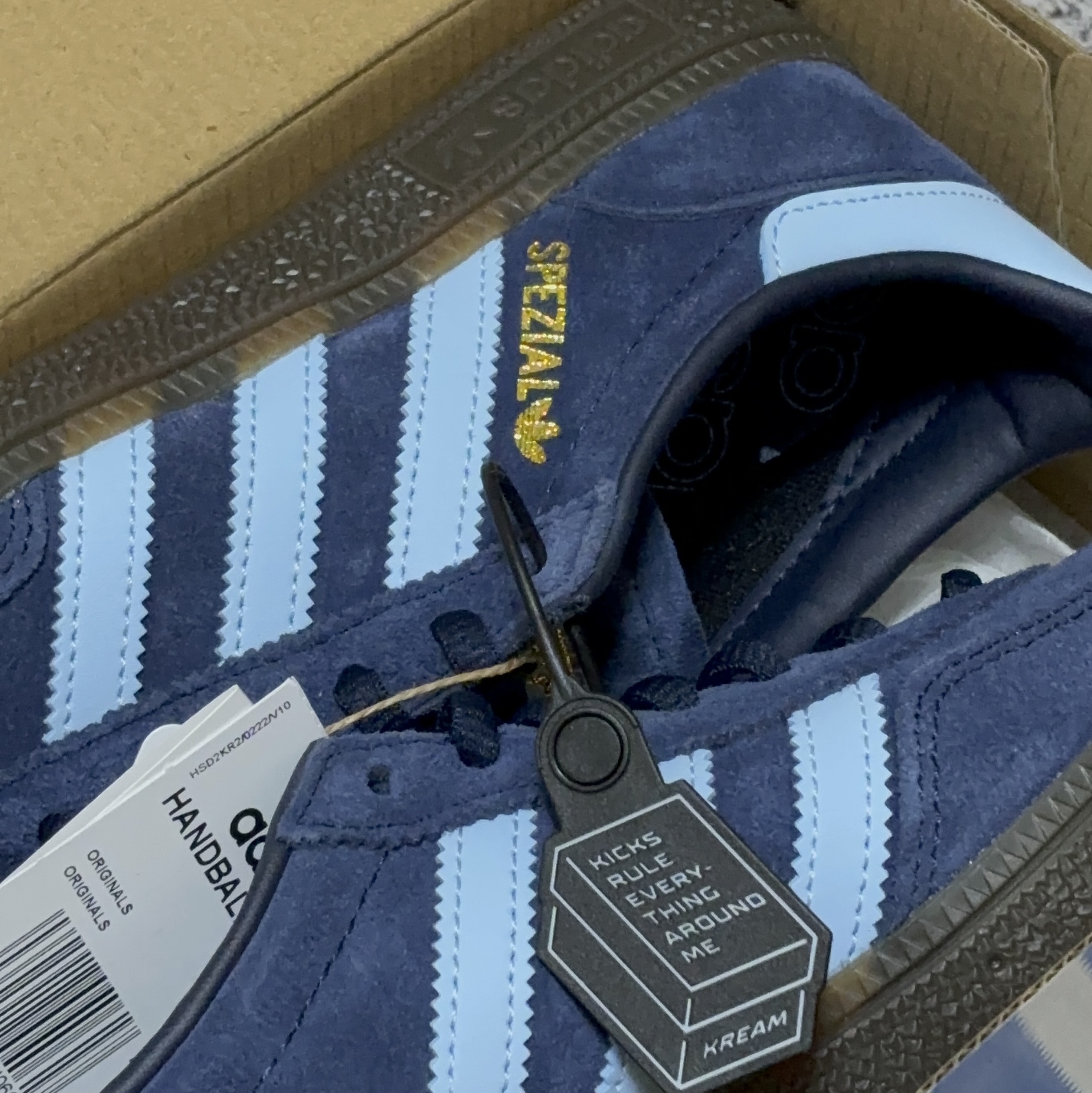 Adidas Spezial Handball Collegiate Navy 착용 스타일