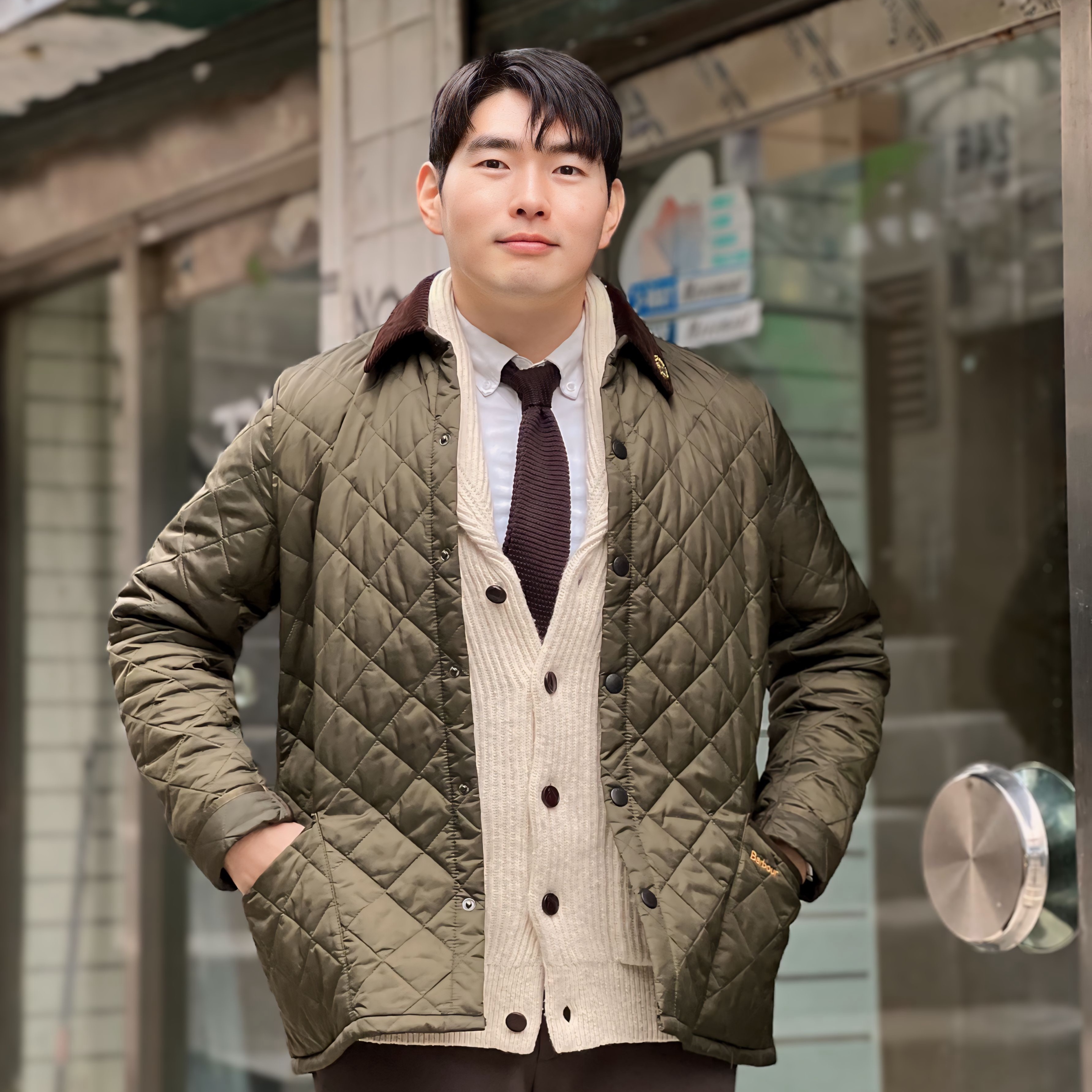 Barbour Liddesdale Quilted Jacket Olive 착용 스타일 - 1