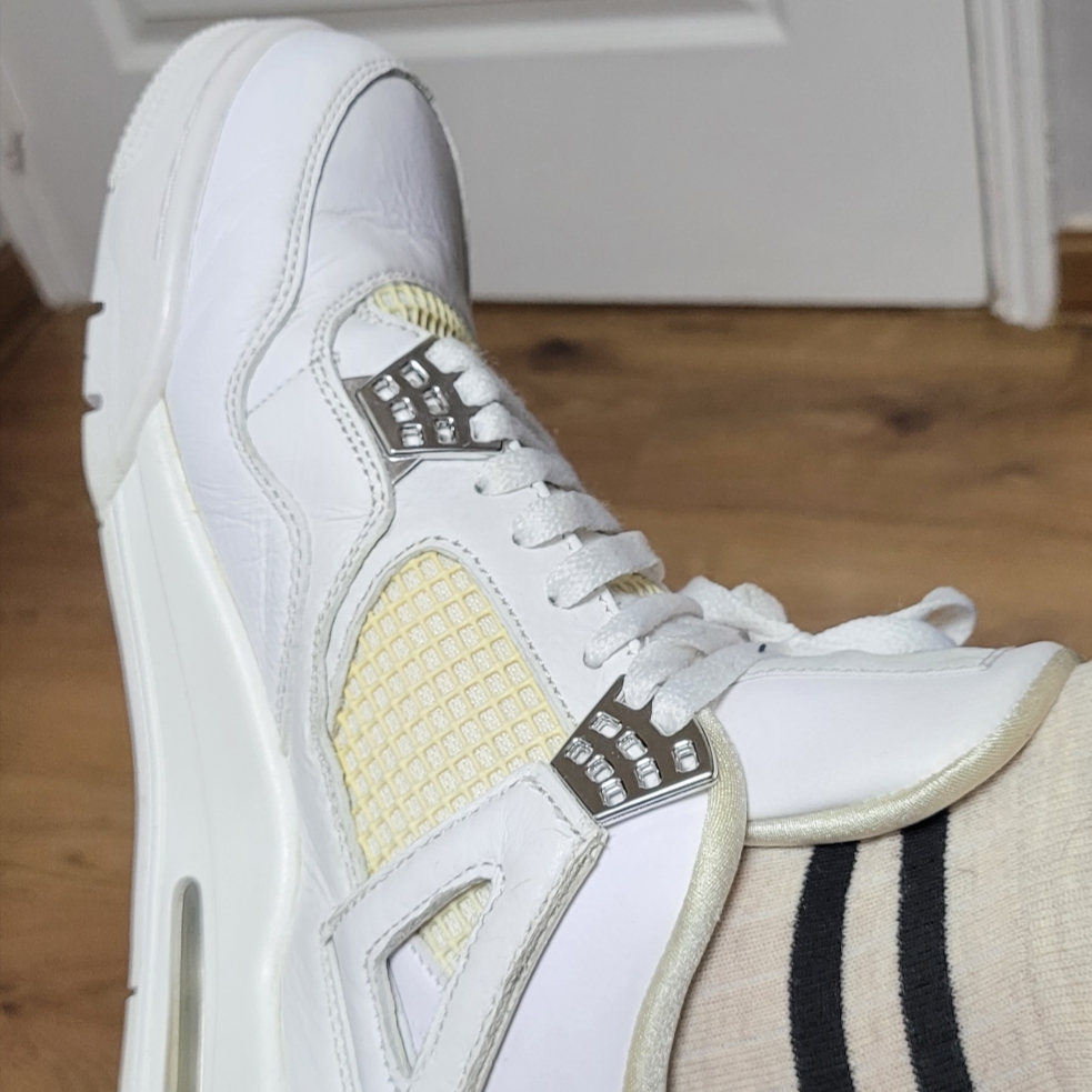 Jordan 4 Retro Pure Money 2017 착용 스타일 - 3