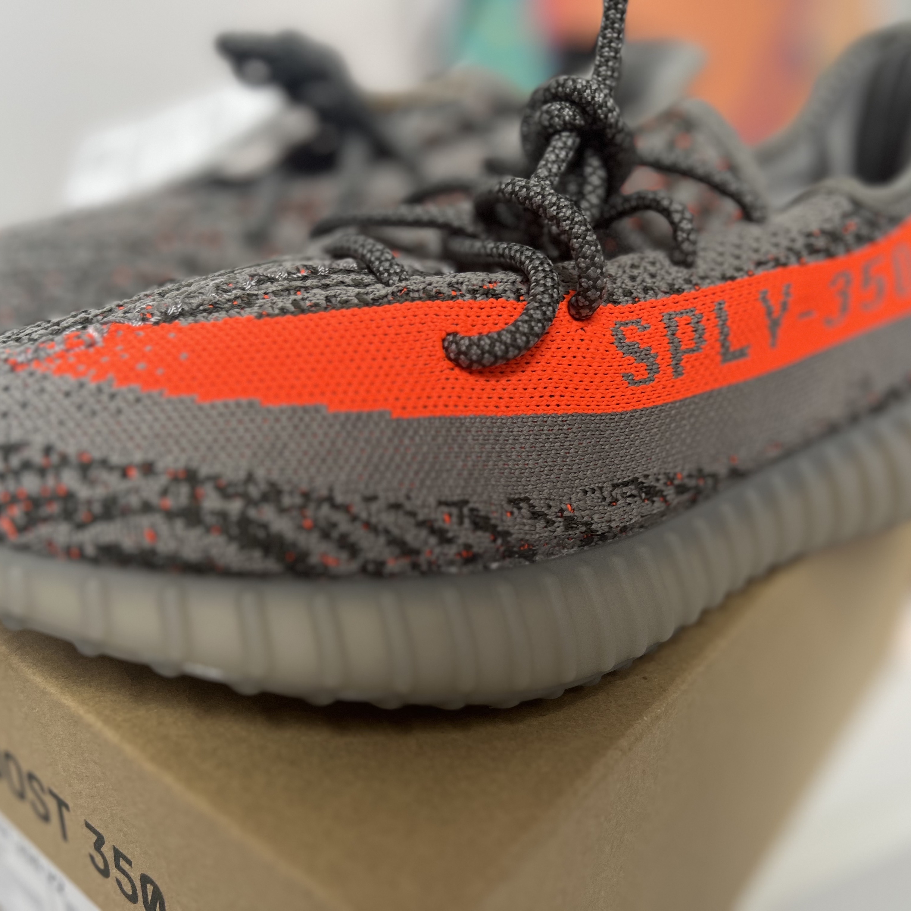 Adidas Yeezy Boost 350 V2 Beluga - Reflective 착용 스타일 - 1