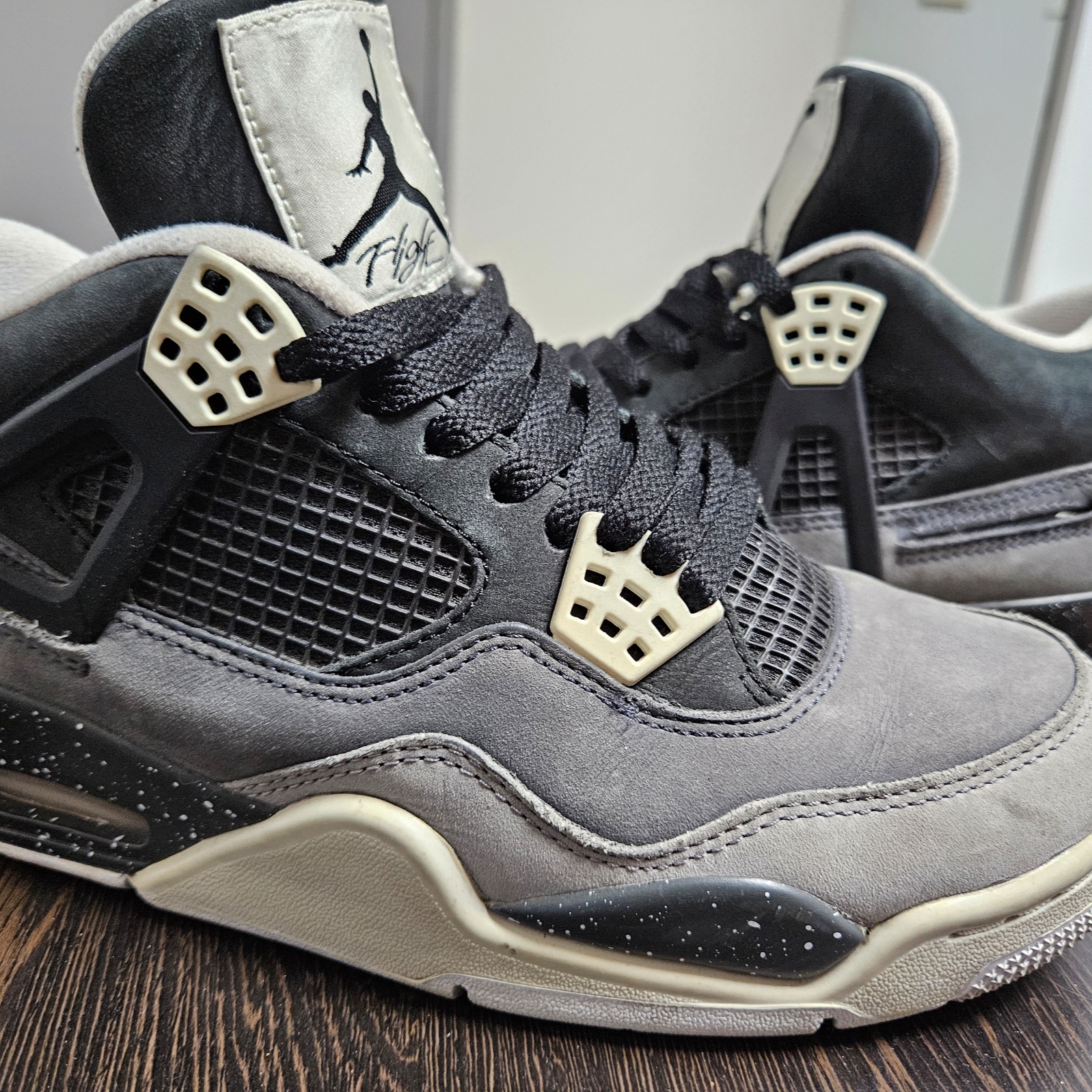 Jordan 4 Retro Fear Pack 착용 스타일 - 2