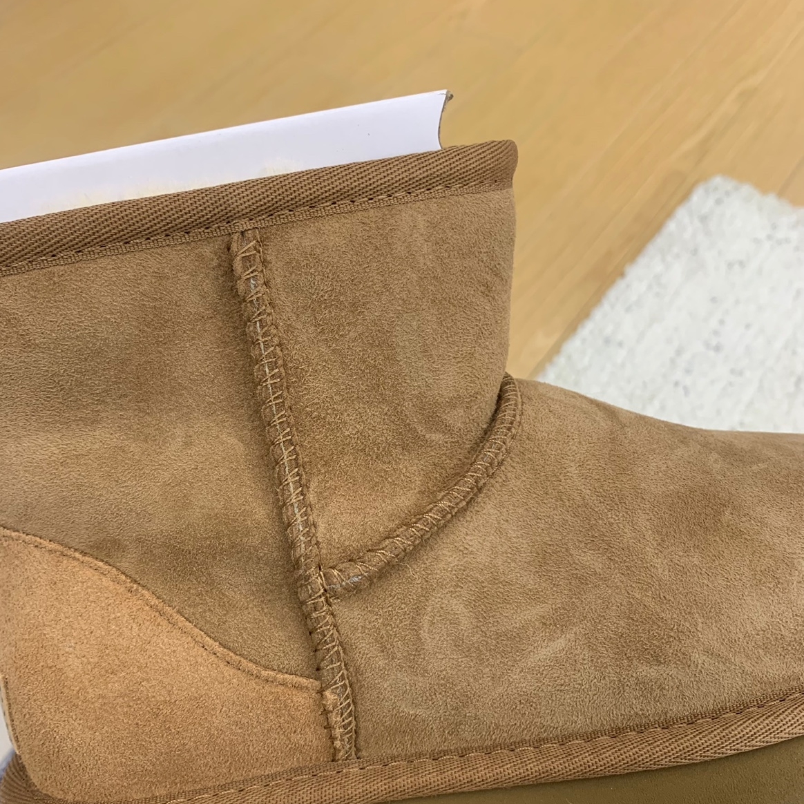 (W) UGG Classic Mini II Boots Chestnut 착용 스타일 - 2