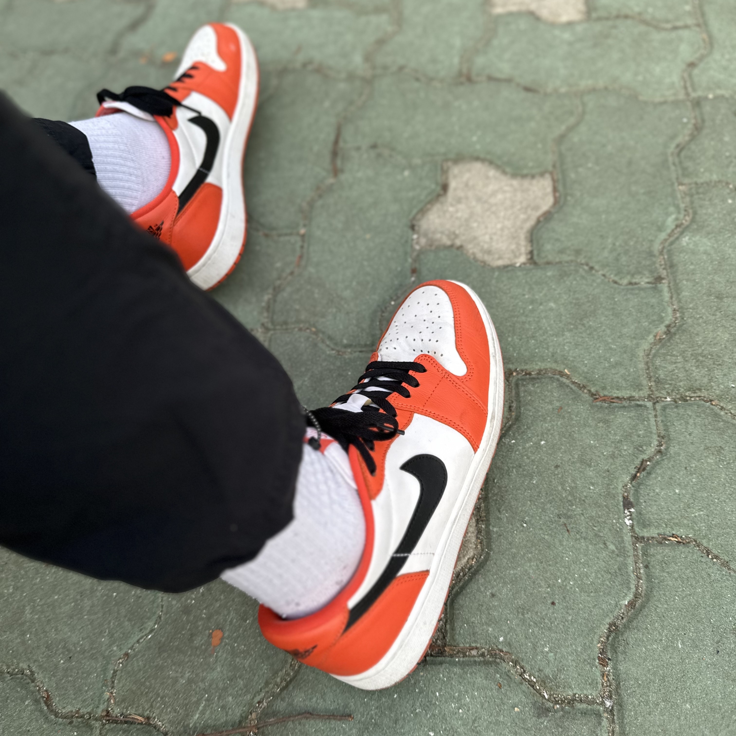 Jordan 1 Low OG Starfish 착용 스타일 - 3