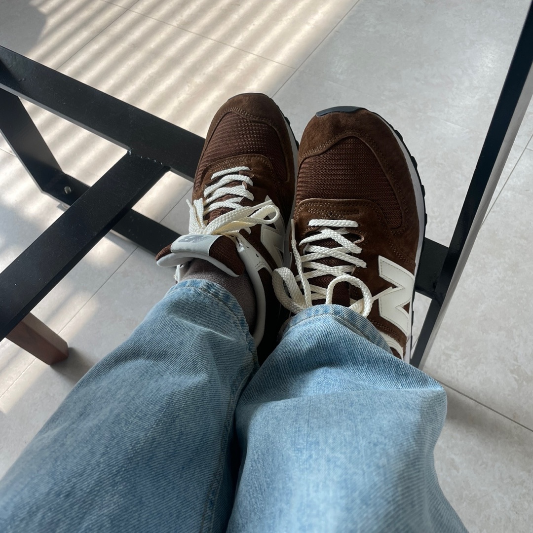 New Balance 576 Made in UK Monks Robe Coconut Milk 착용 스타일