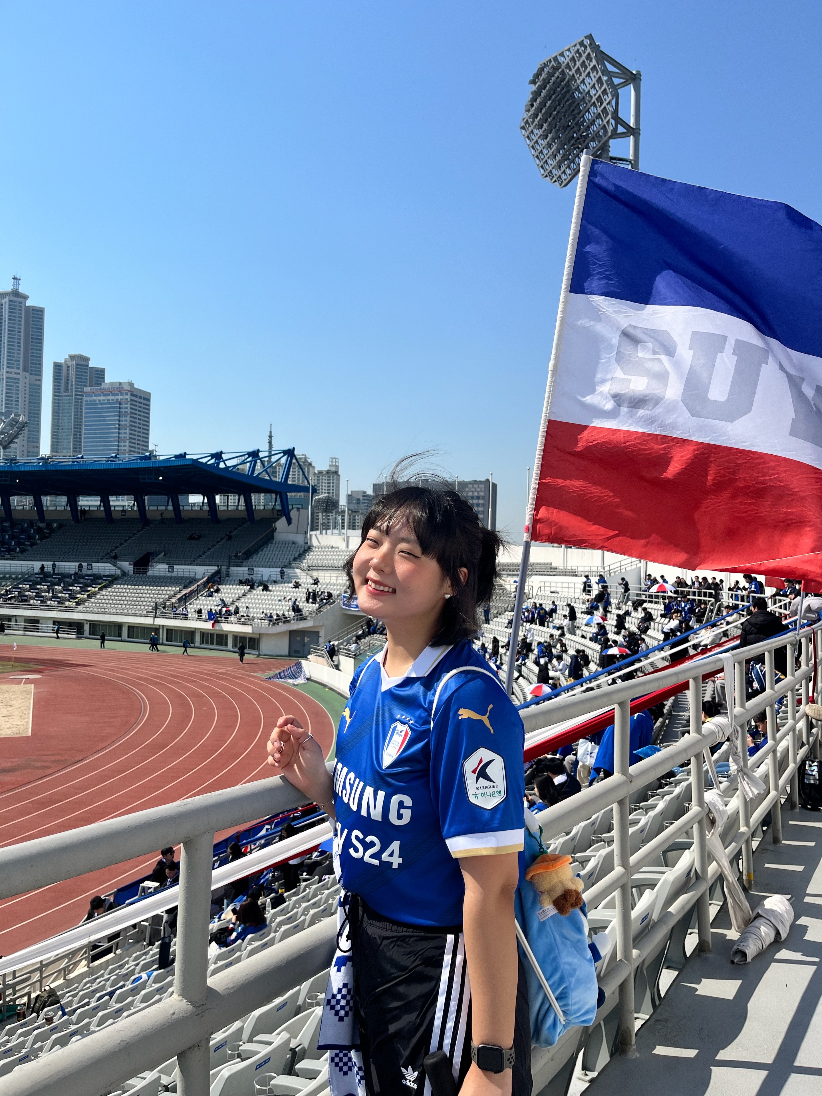 Nike x Martine Rose Shox MR4 Black, (W) Adidas Adilenium Oversized Track Pants Black - KR Sizing 착용 스타일 - 3