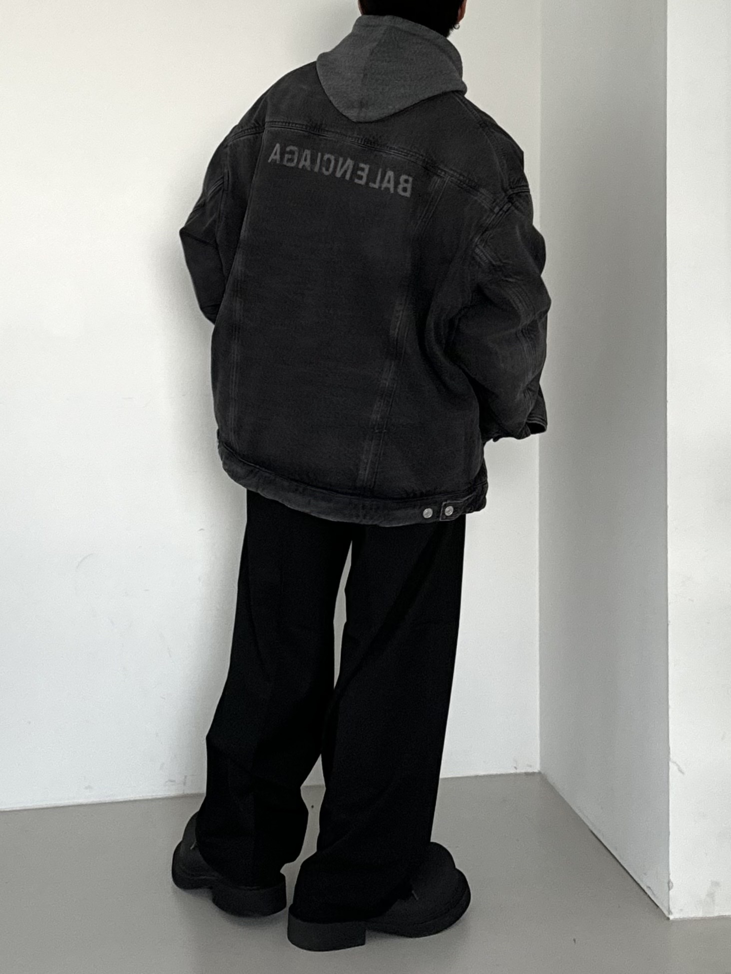 Balenciaga Steroid Derby Black, Balenciaga Mirror Padded Denim Jacket Dark Grey ์ฐฉ์ฉ ์คํ์ผ - 3