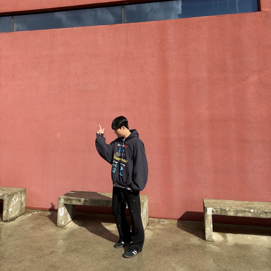 Project G/R Happiness Zip Hoodie Navy, Adidas Spezial Handball Core Black 착용 스타일