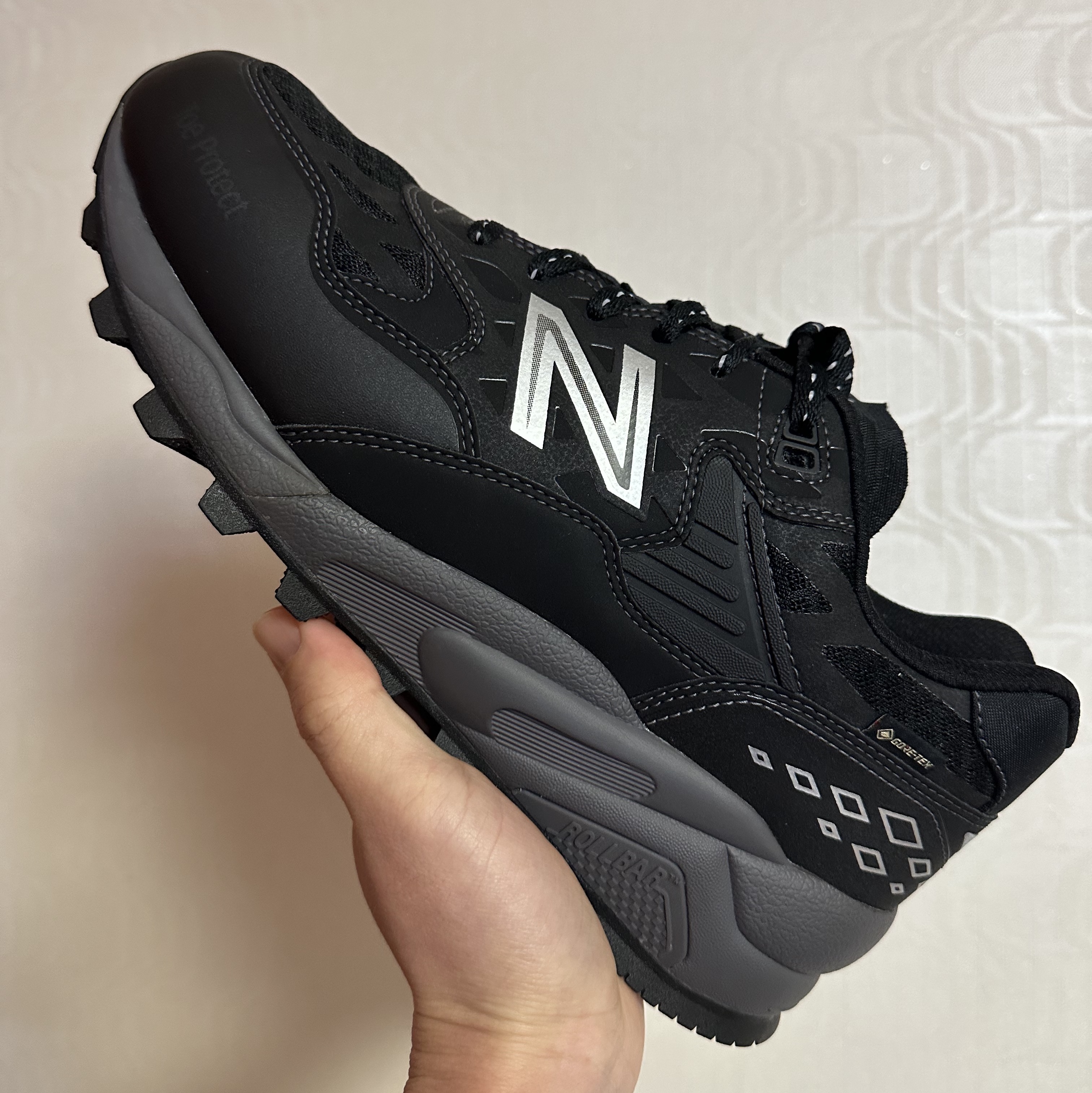 New Balance x Mita Sneakers x Masterpiece Sound x Hombre Nino MT580 Gore-Tex Black 착용 스타일