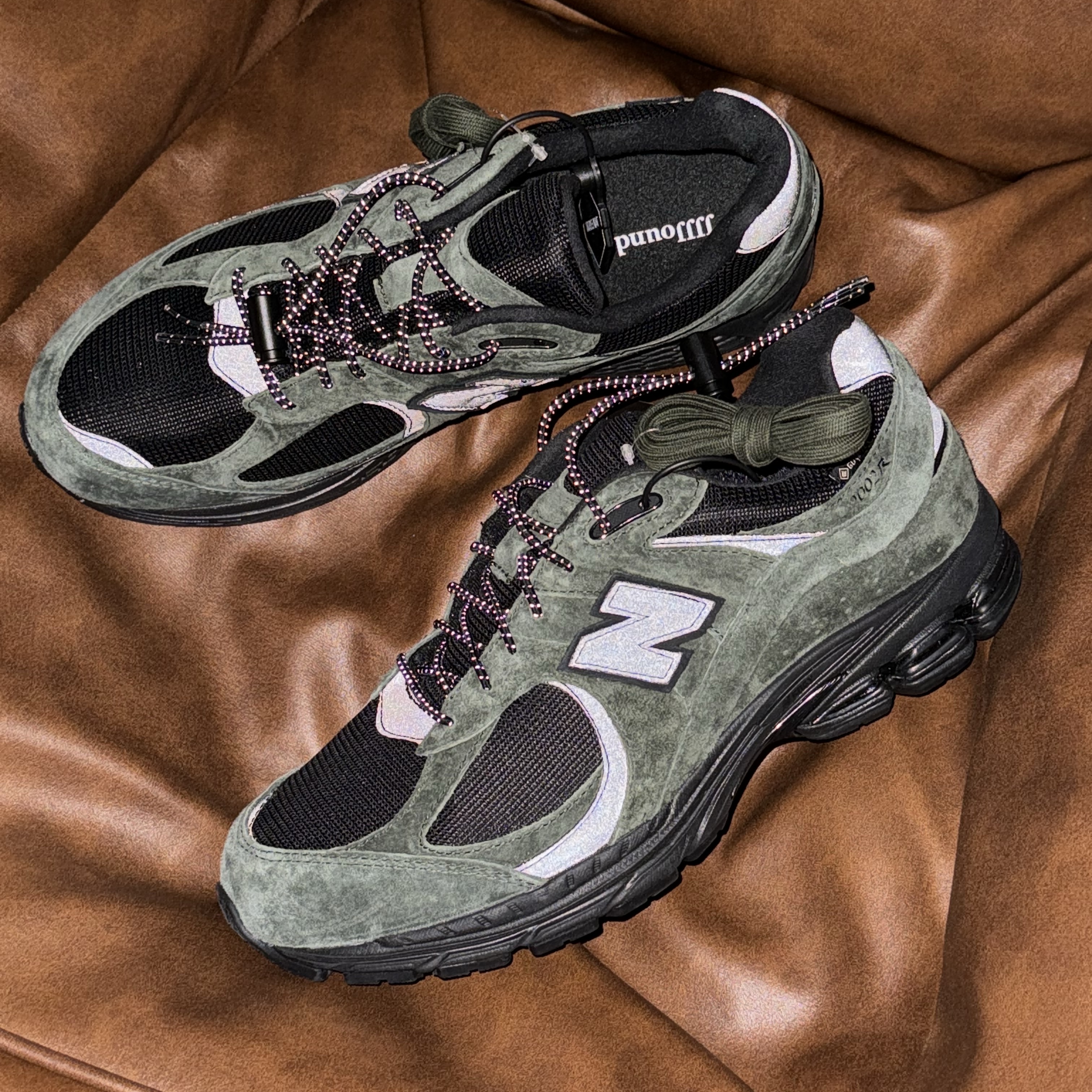 New Balance x JJJJound 2002R Gore-Tex Pine 착용 스타일
