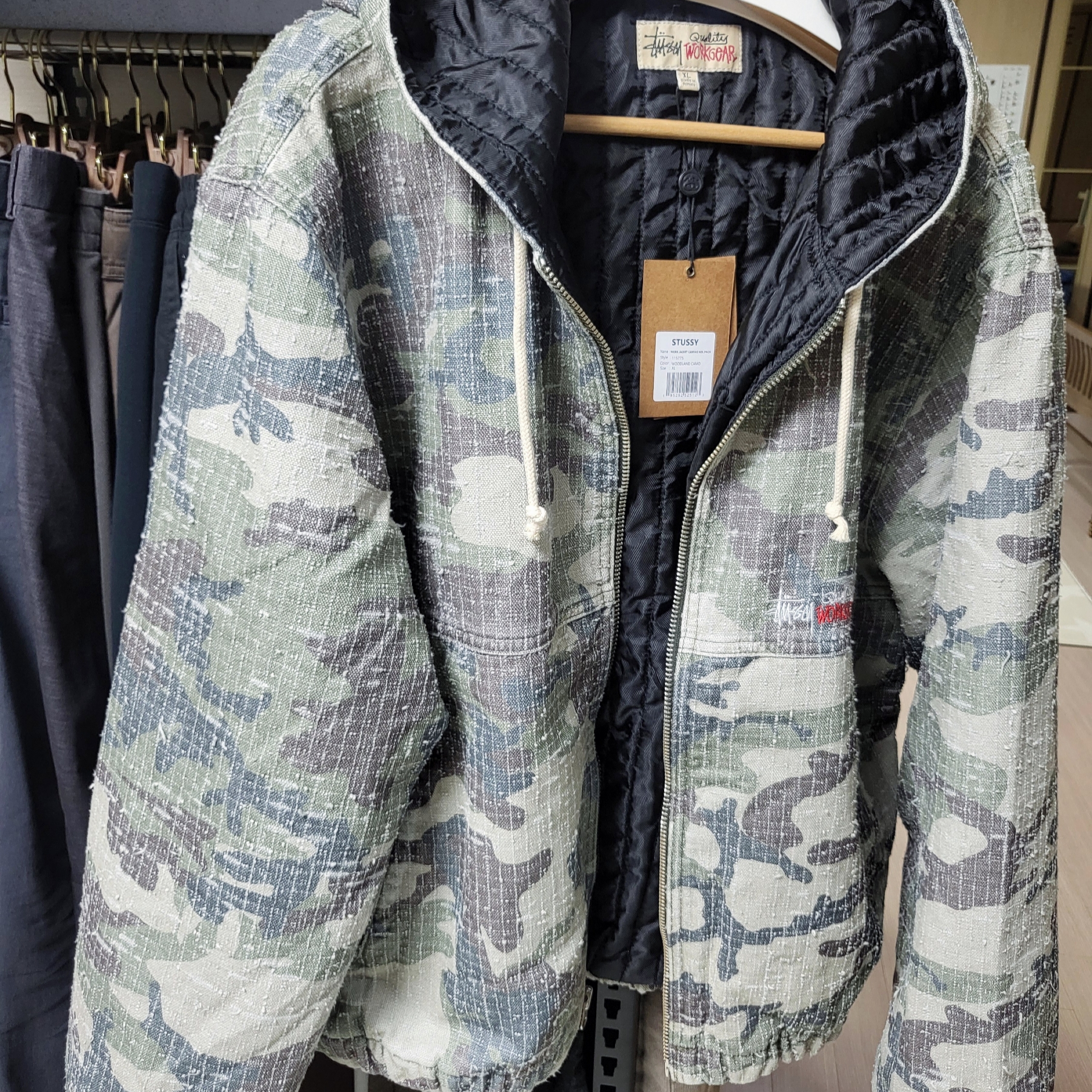 Stussy Work Jacket Camo Canvas Needlepunch Woodland Camo 착용 스타일 - 2
