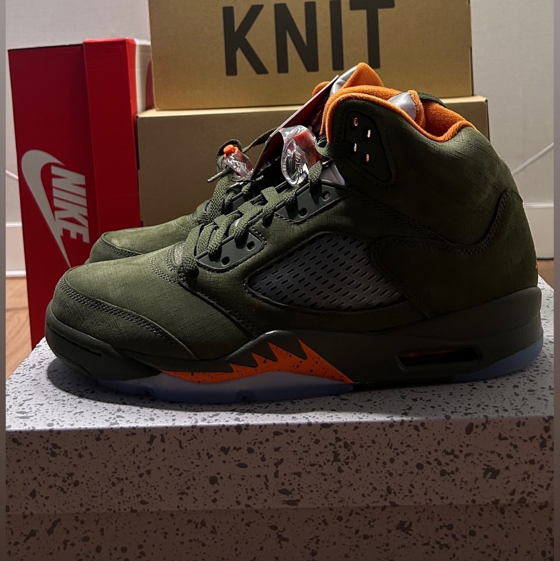 Jordan 5 Retro Olive 2024 착용 스타일