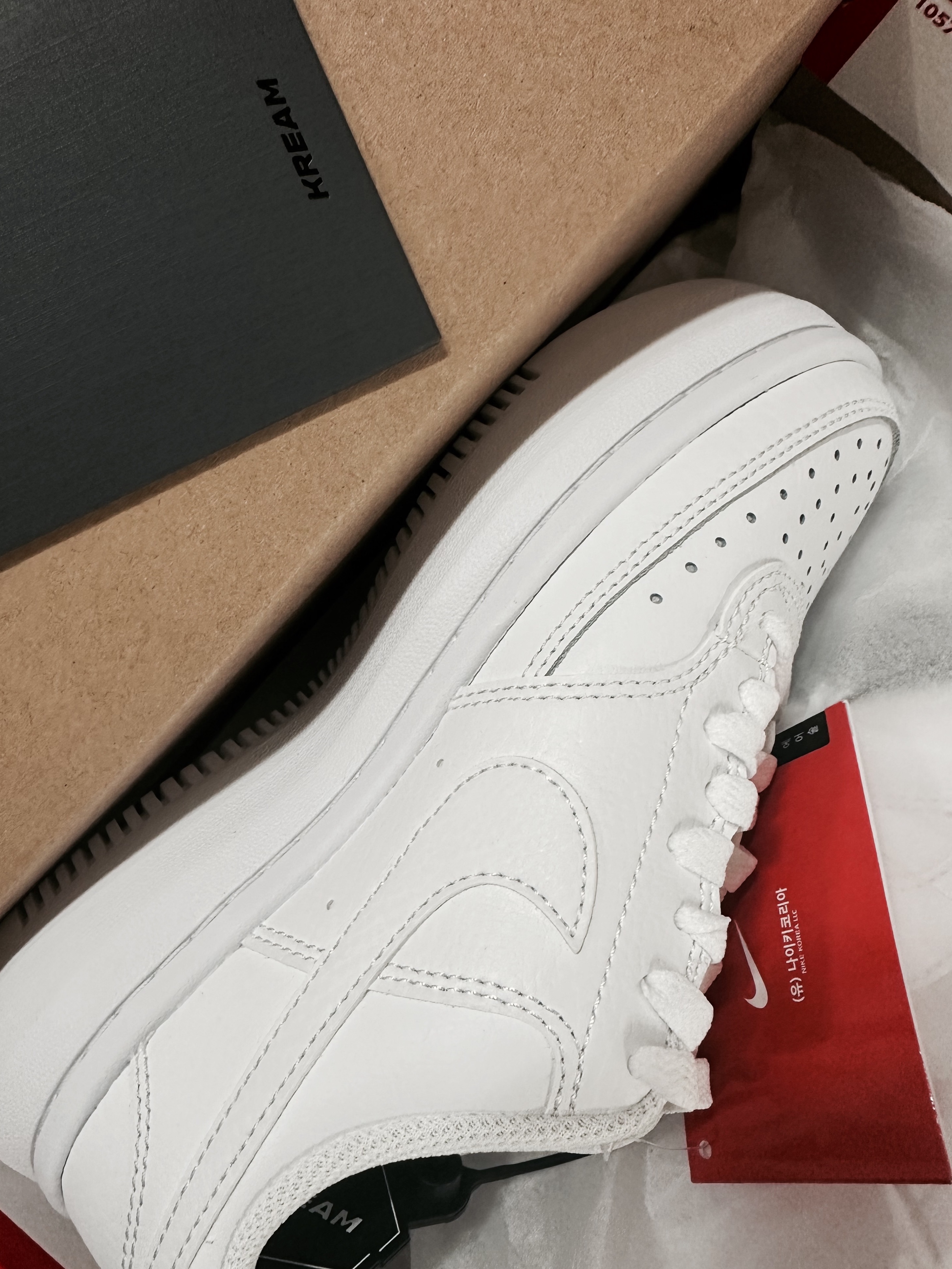 (W) Nike Court Vision Alta White 착용 스타일