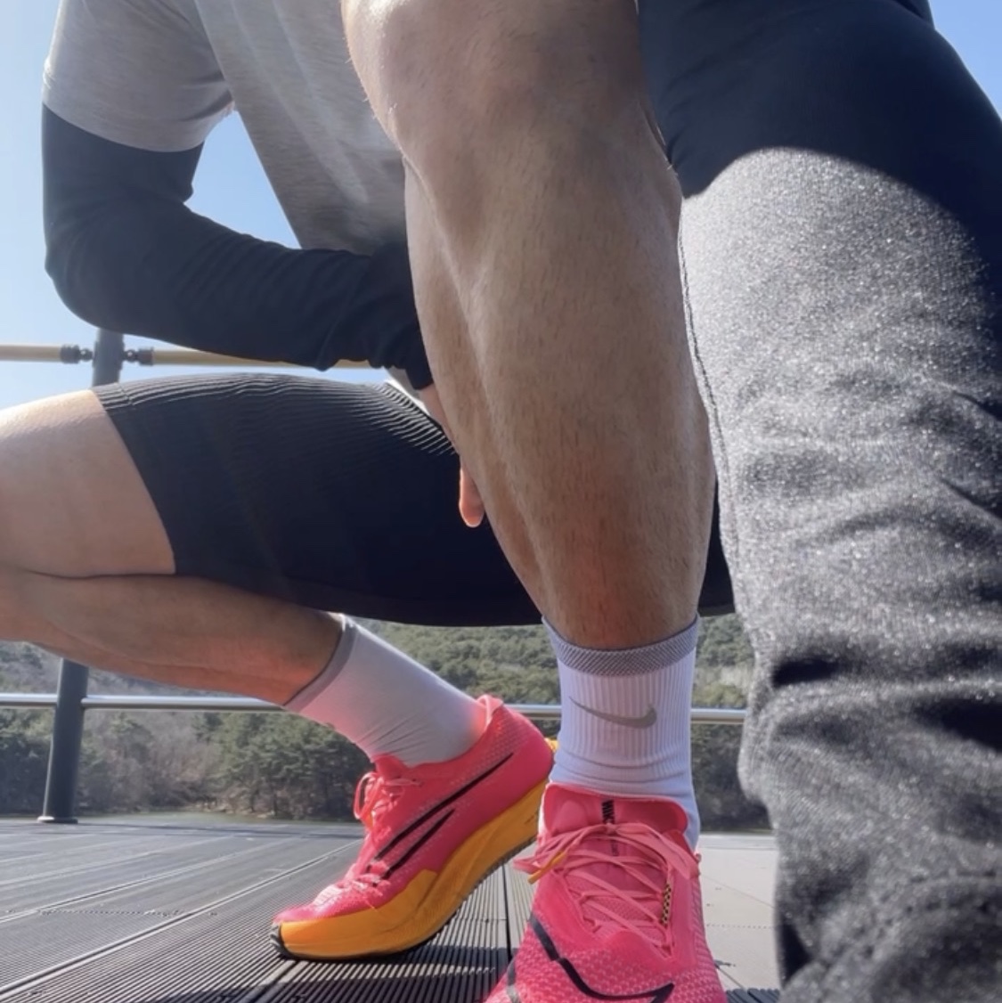 Nike ZoomX Streakfly Hyper Pink Laser Orange 착용 스타일 - 1