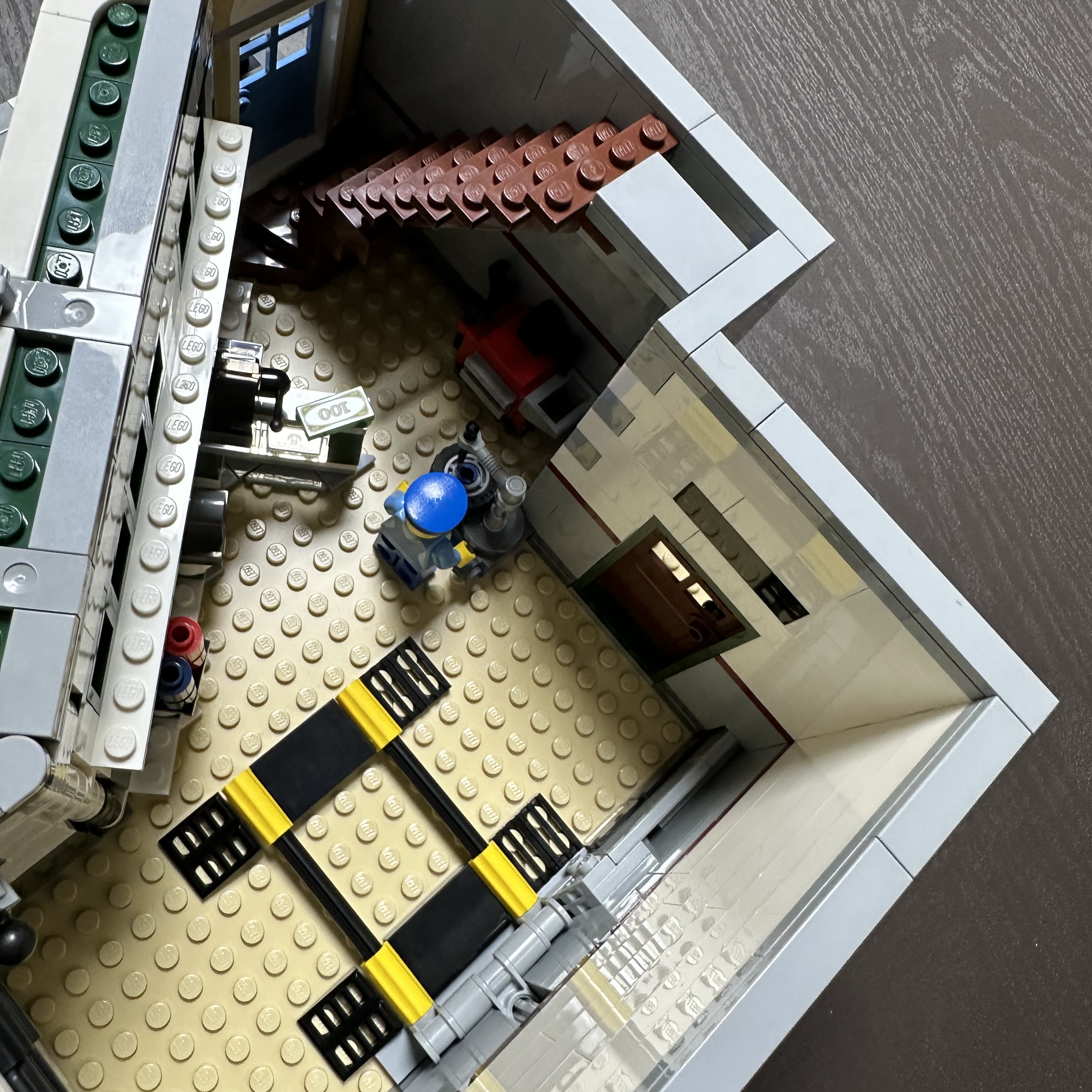 Lego Corner Garage 착용 스타일 - 3