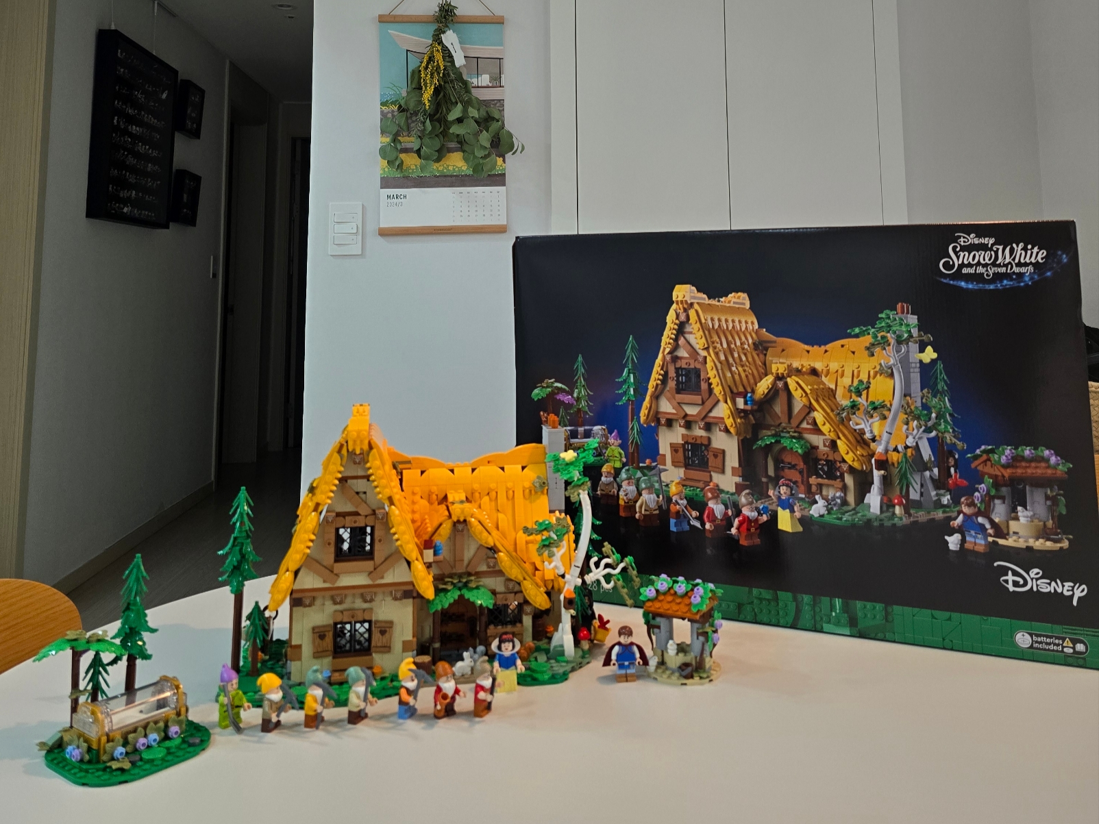 Lego Disney Snow White and the Seven Dwarfs' Cottage 착용 스타일 - 1